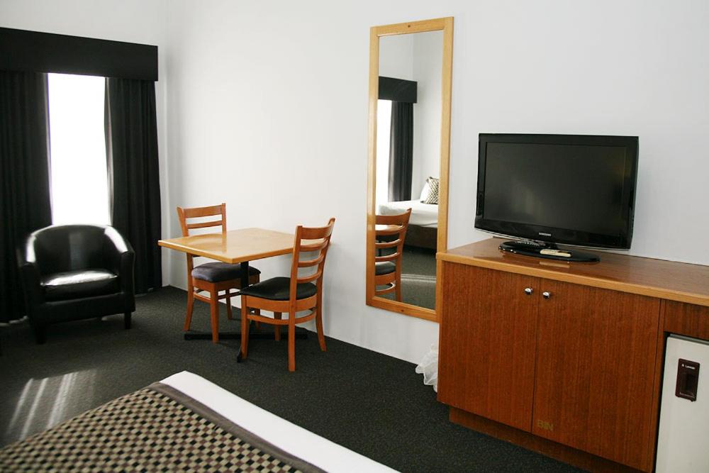 Executive Suite with Spa Bath - Photo 5