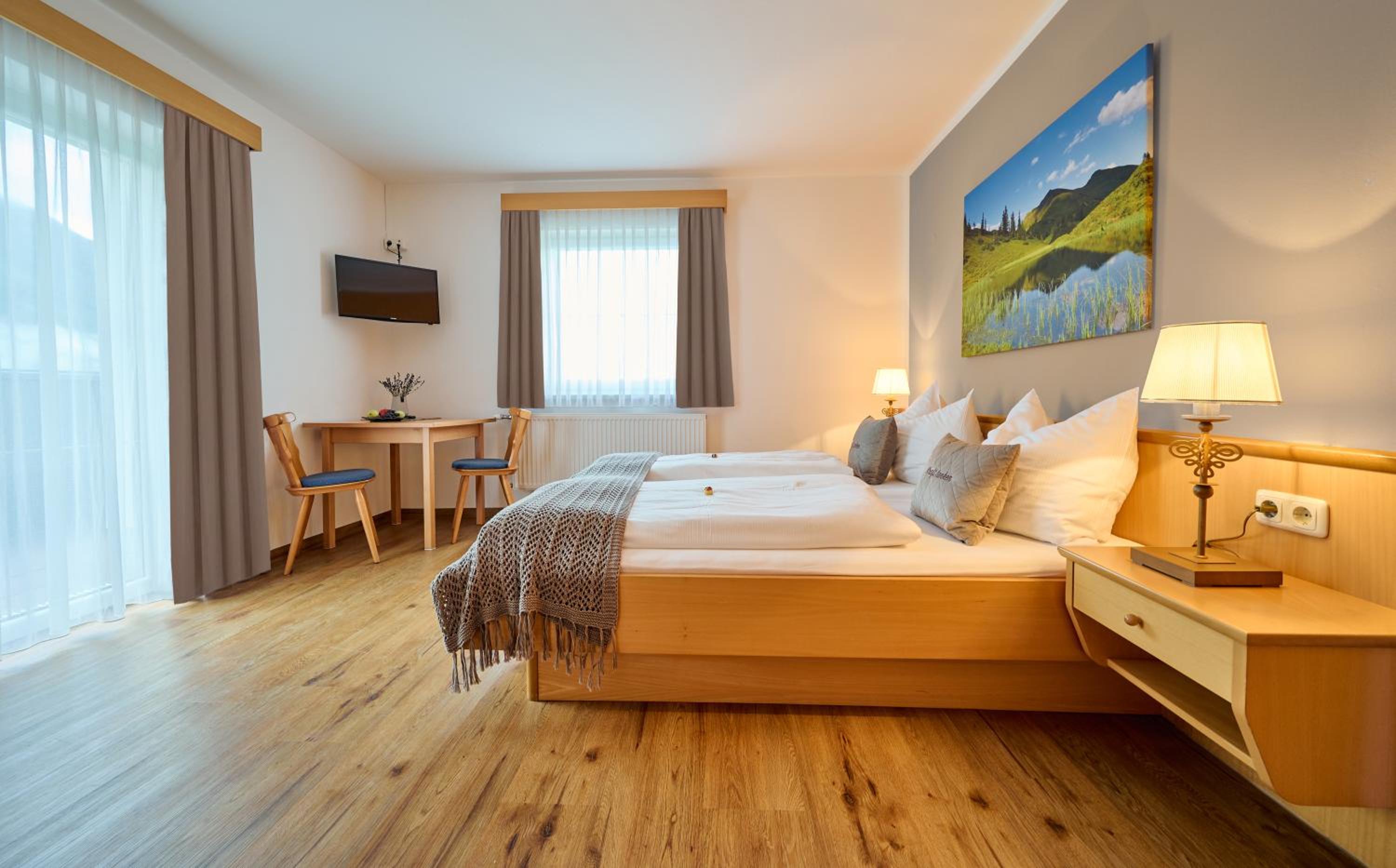 Double Room with Mountain View - Photo 6