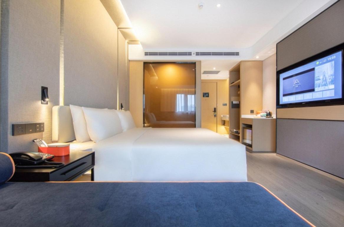 Elegant Double Room photo 3