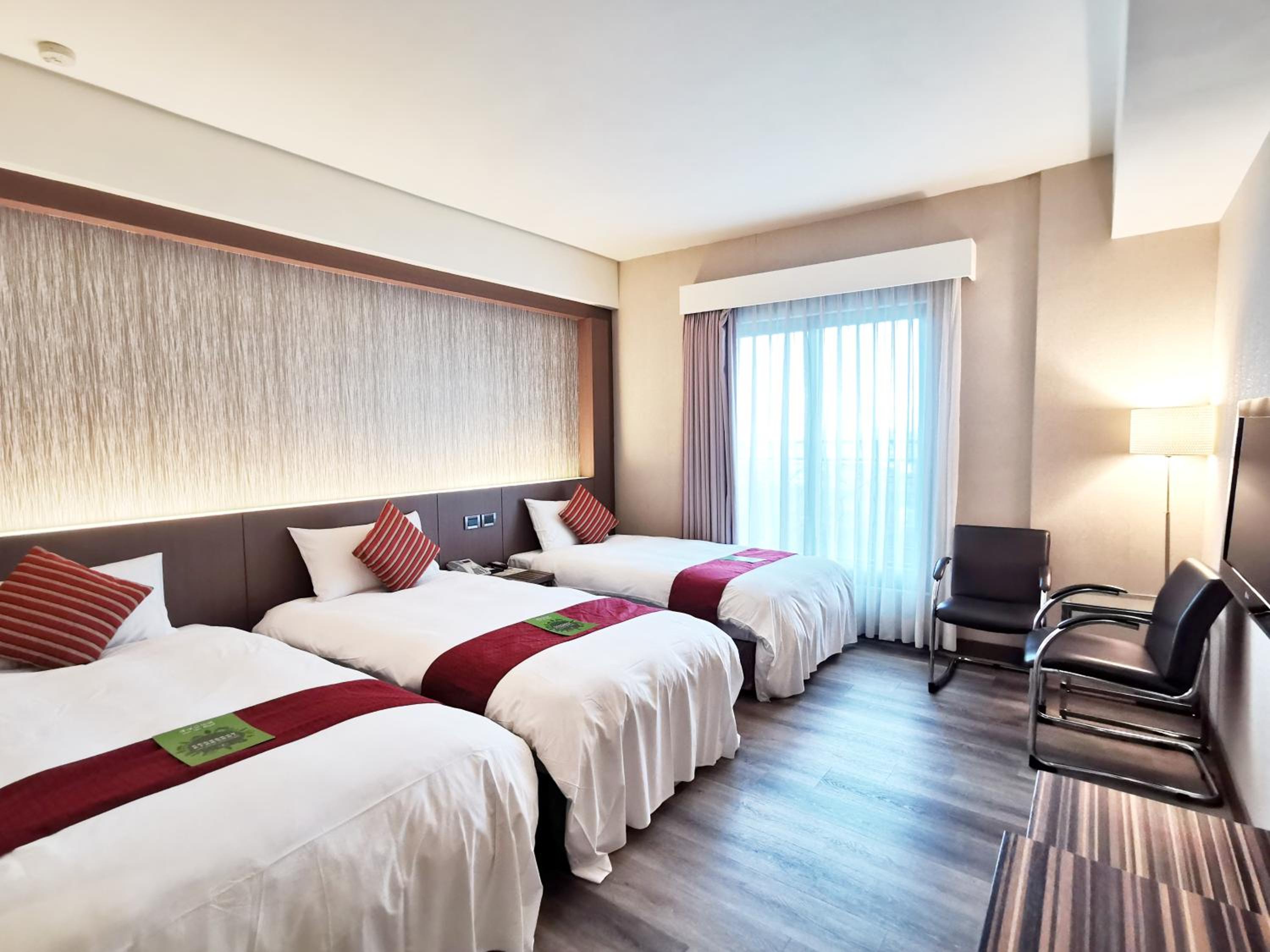 Deluxe Triple Room