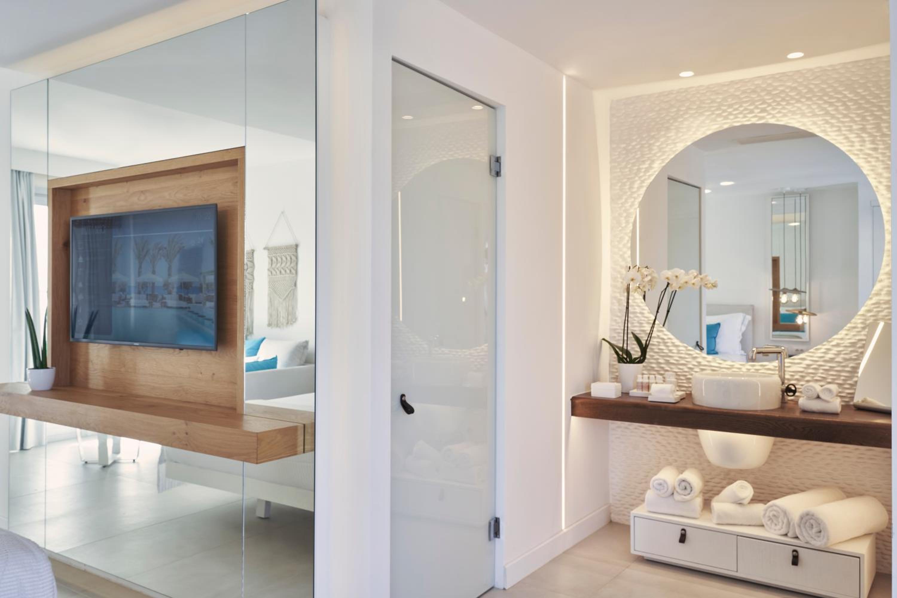 Signature Room photo 3