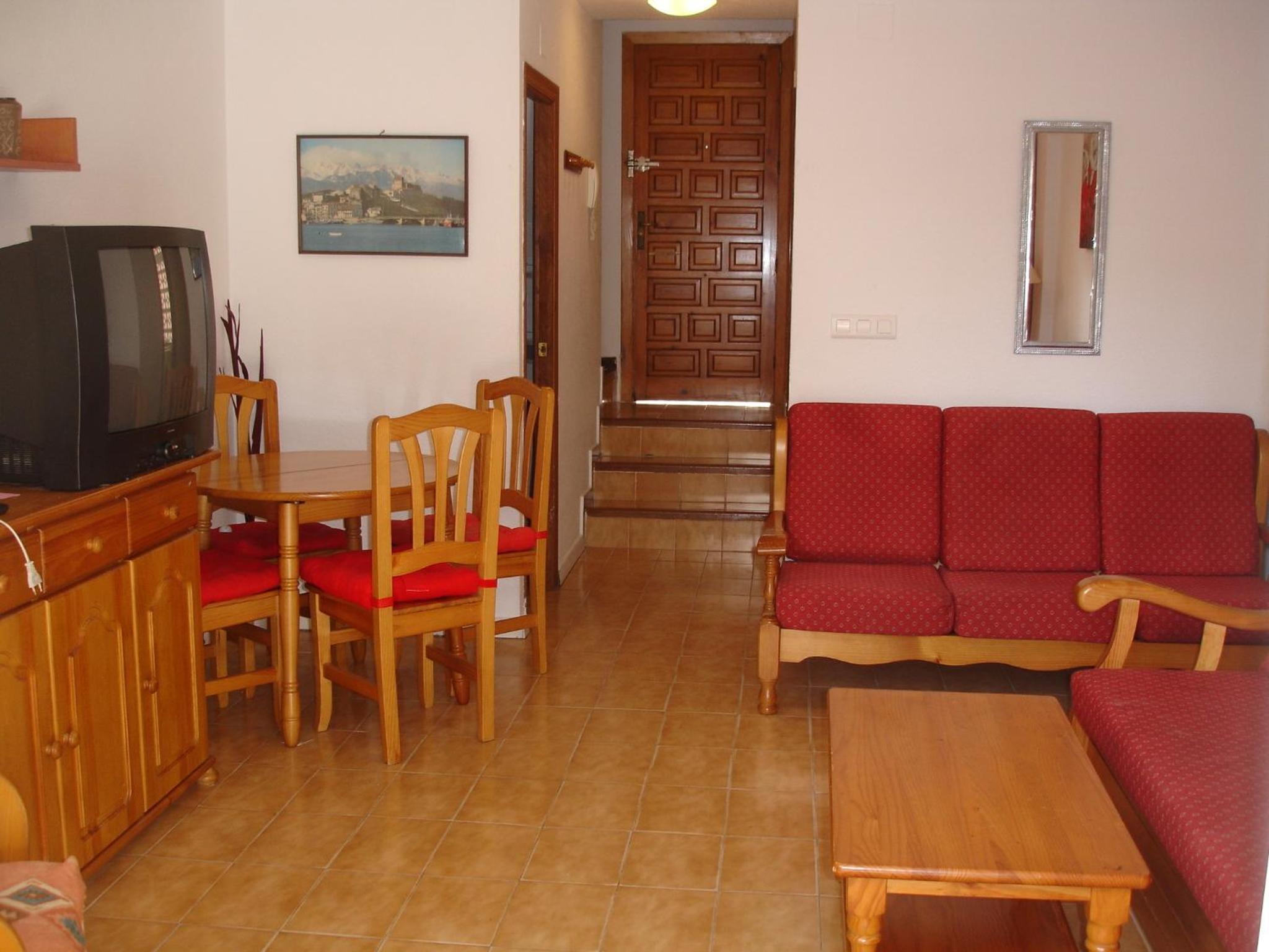Casa adosada de tres habitaciones
