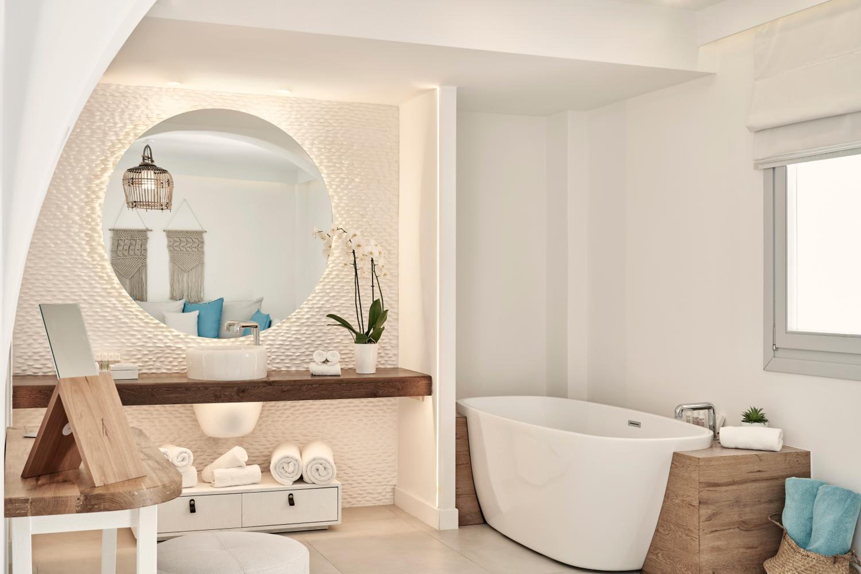Ultra Suite with Private Pool & Patio photo 2