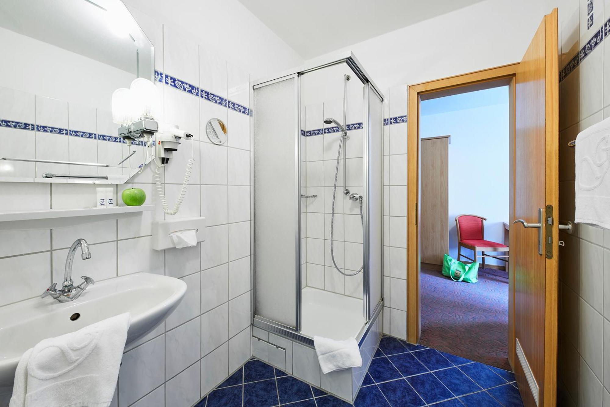 Apartment - Photo 3