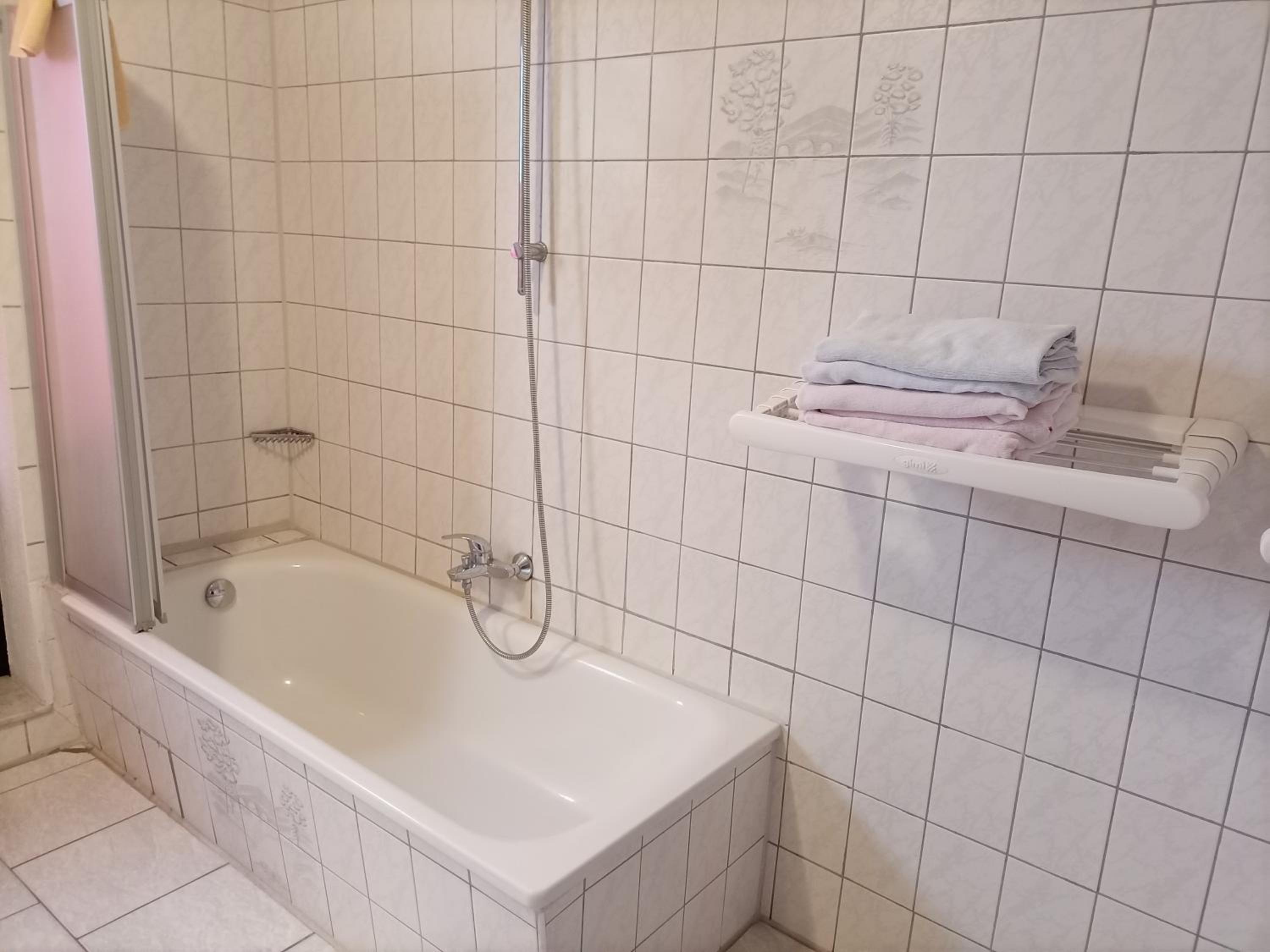 Apartment (5 Adults) photo 2