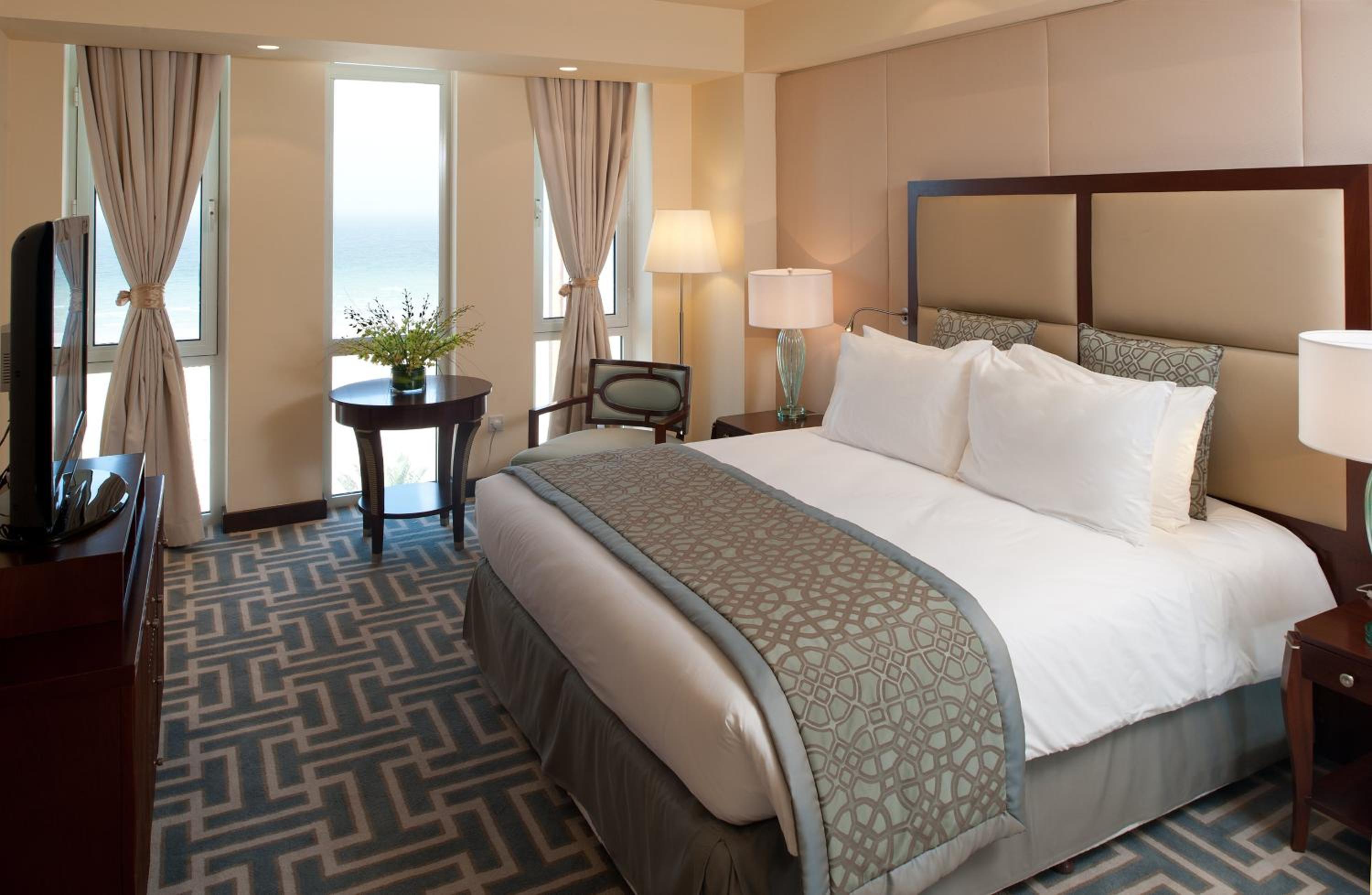 One-Bedroom Suite - Photo 14