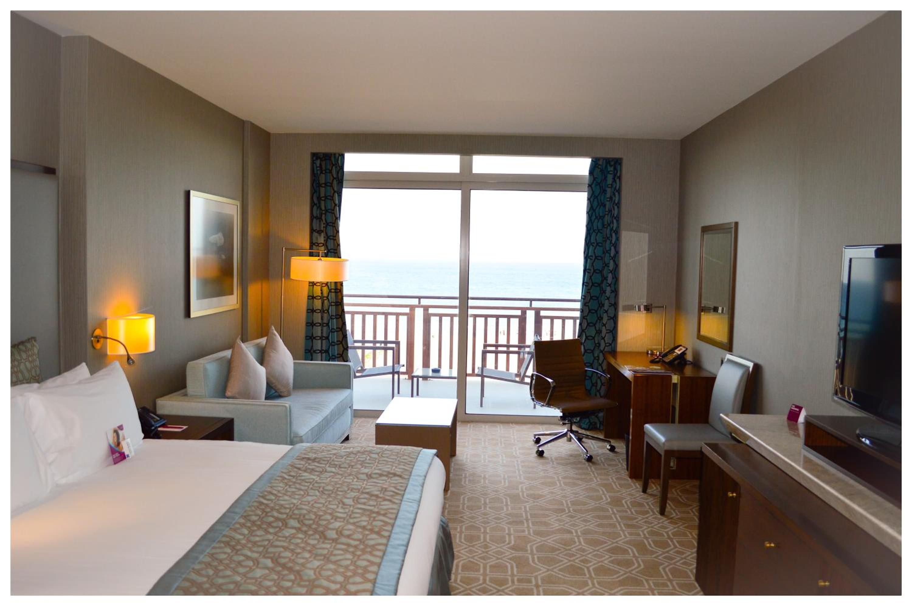 King Room with Pool And Sea View - Photo 12
