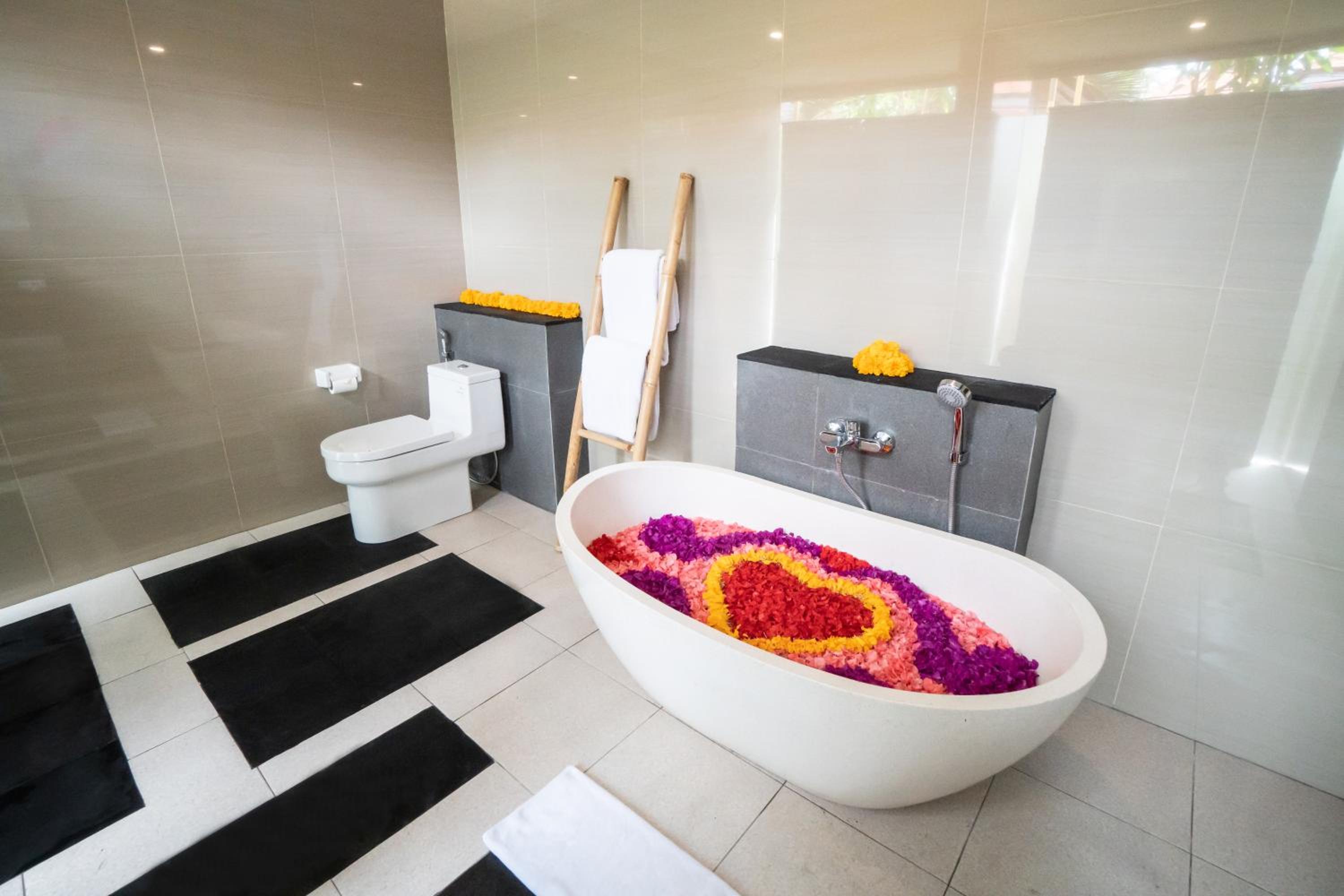 One Bedroom Villa with Private Pool - Photo 7