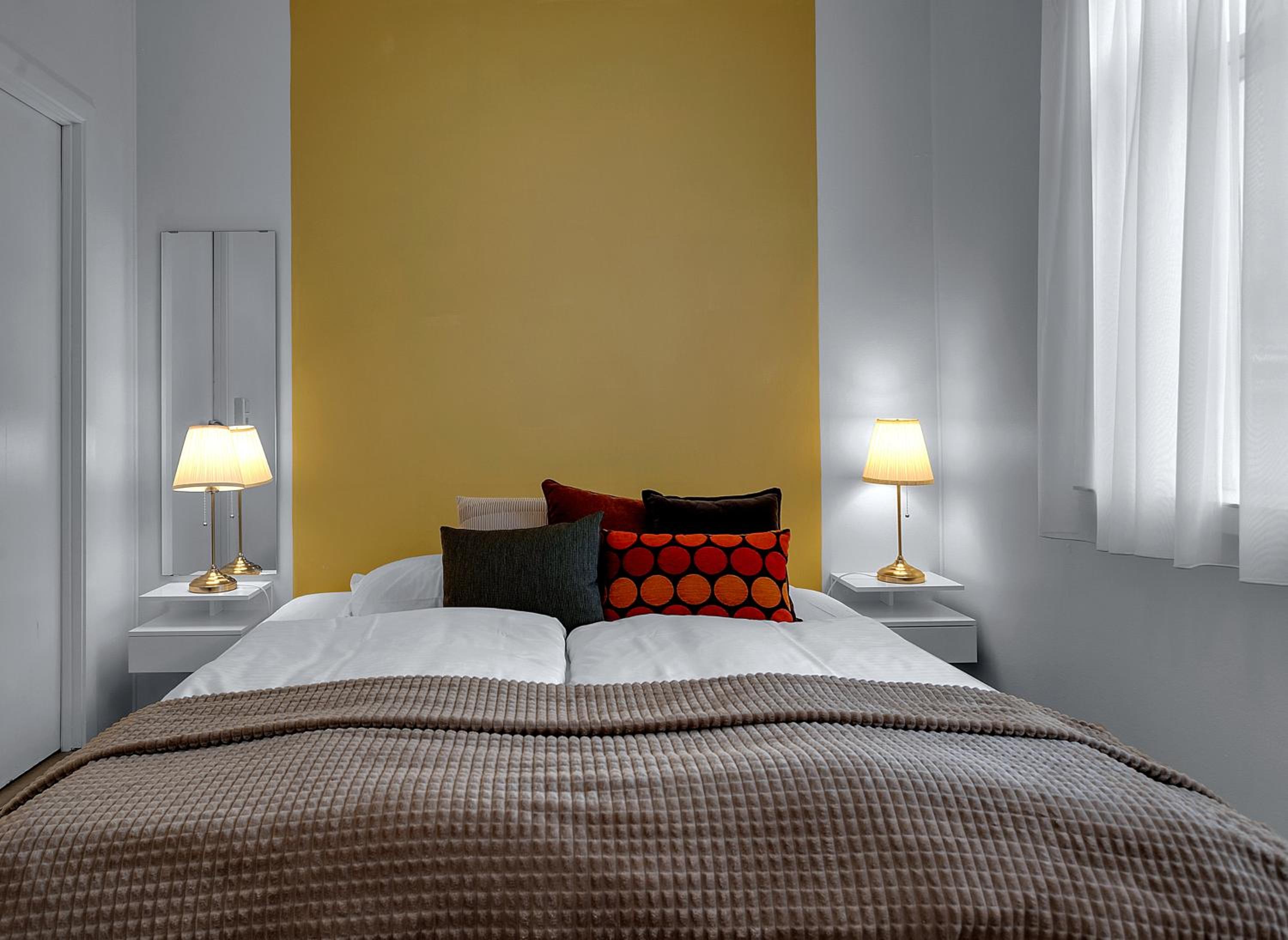 One-Bedroom Apartment - Photo 15