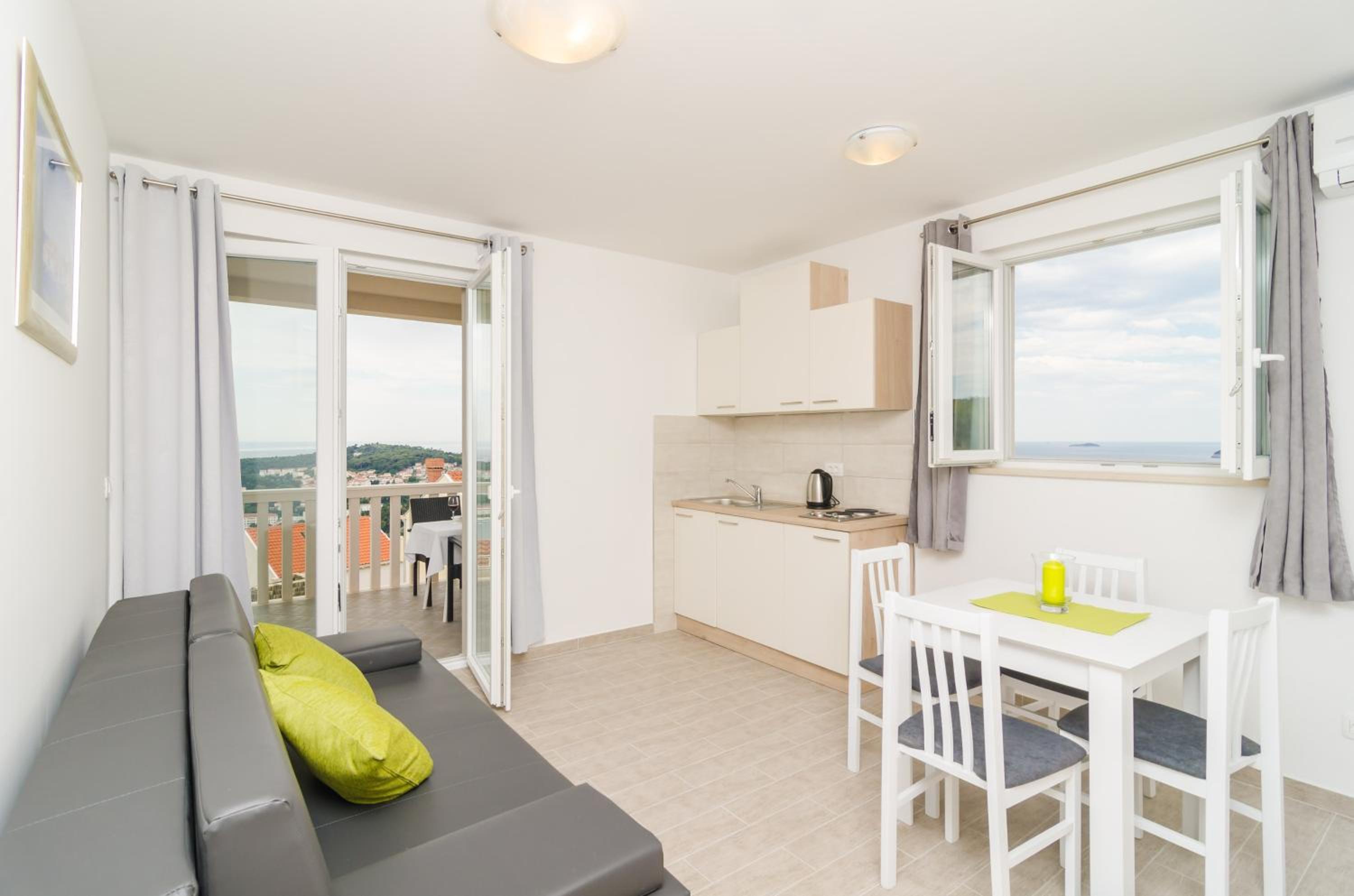 Superior Ein-Schlafzimmer-Apartment mit Terrasse und Meerblick