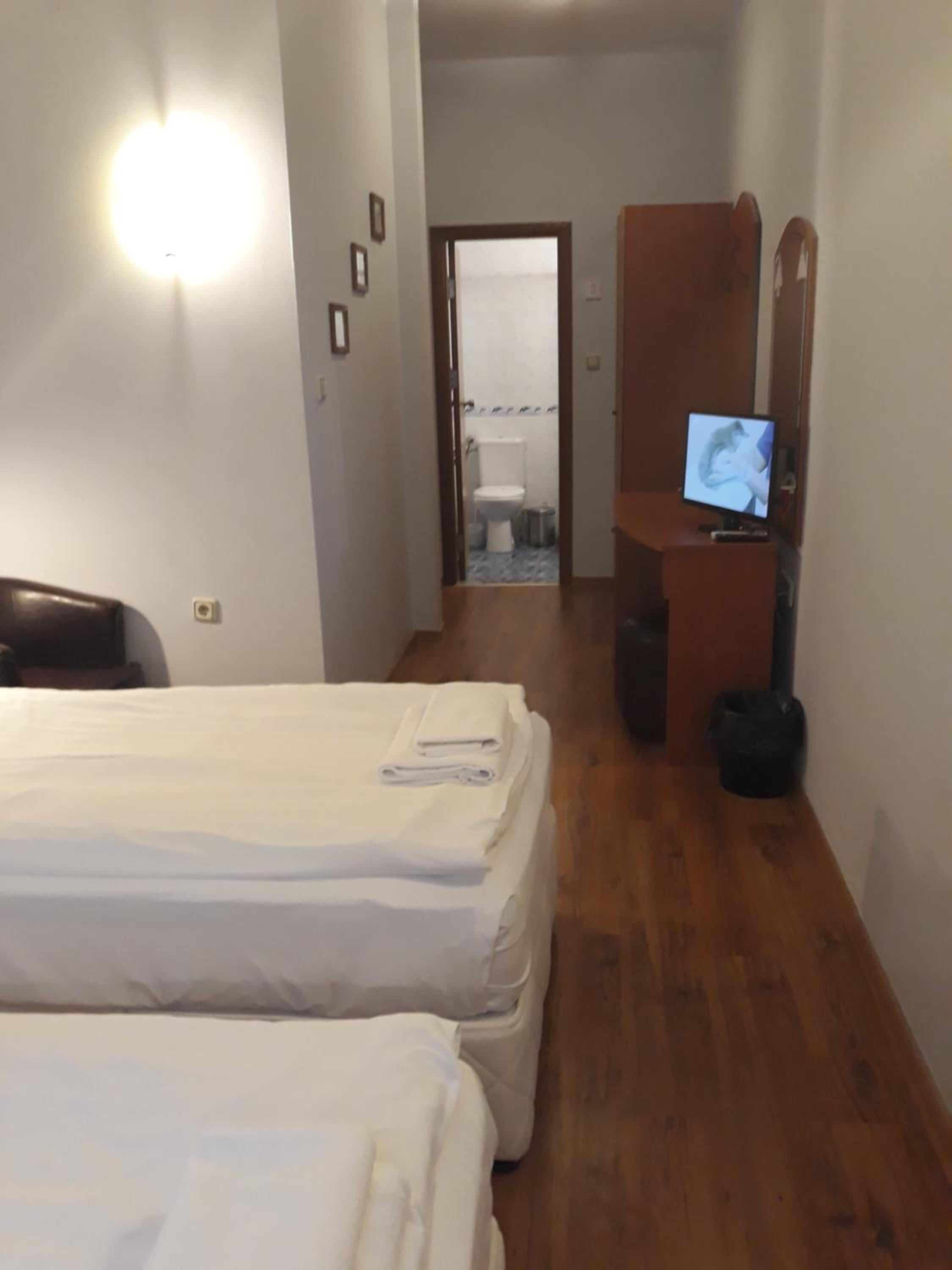 Twin Room with Balcony photo 3