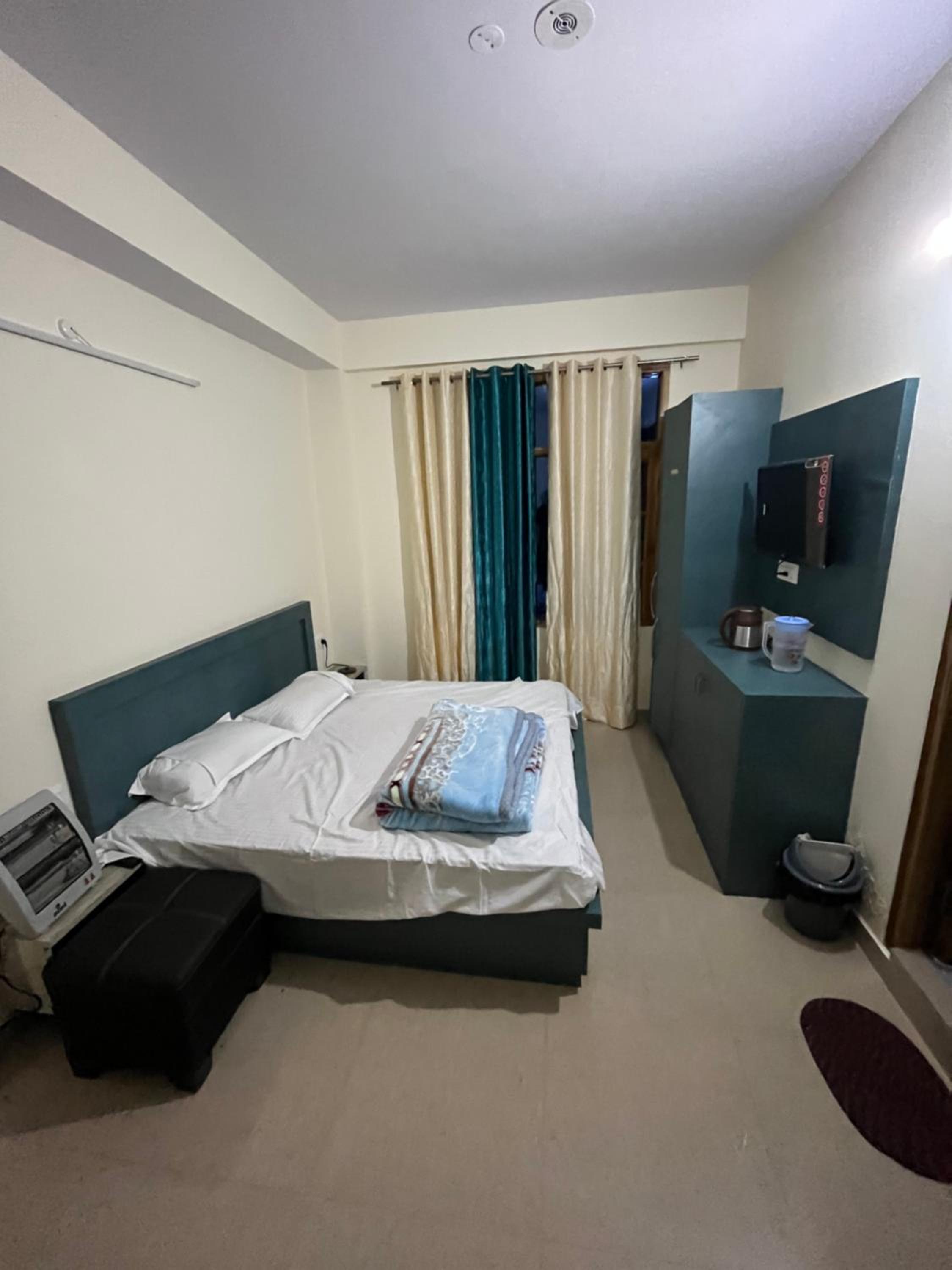 Deluxe Double Room photo 3