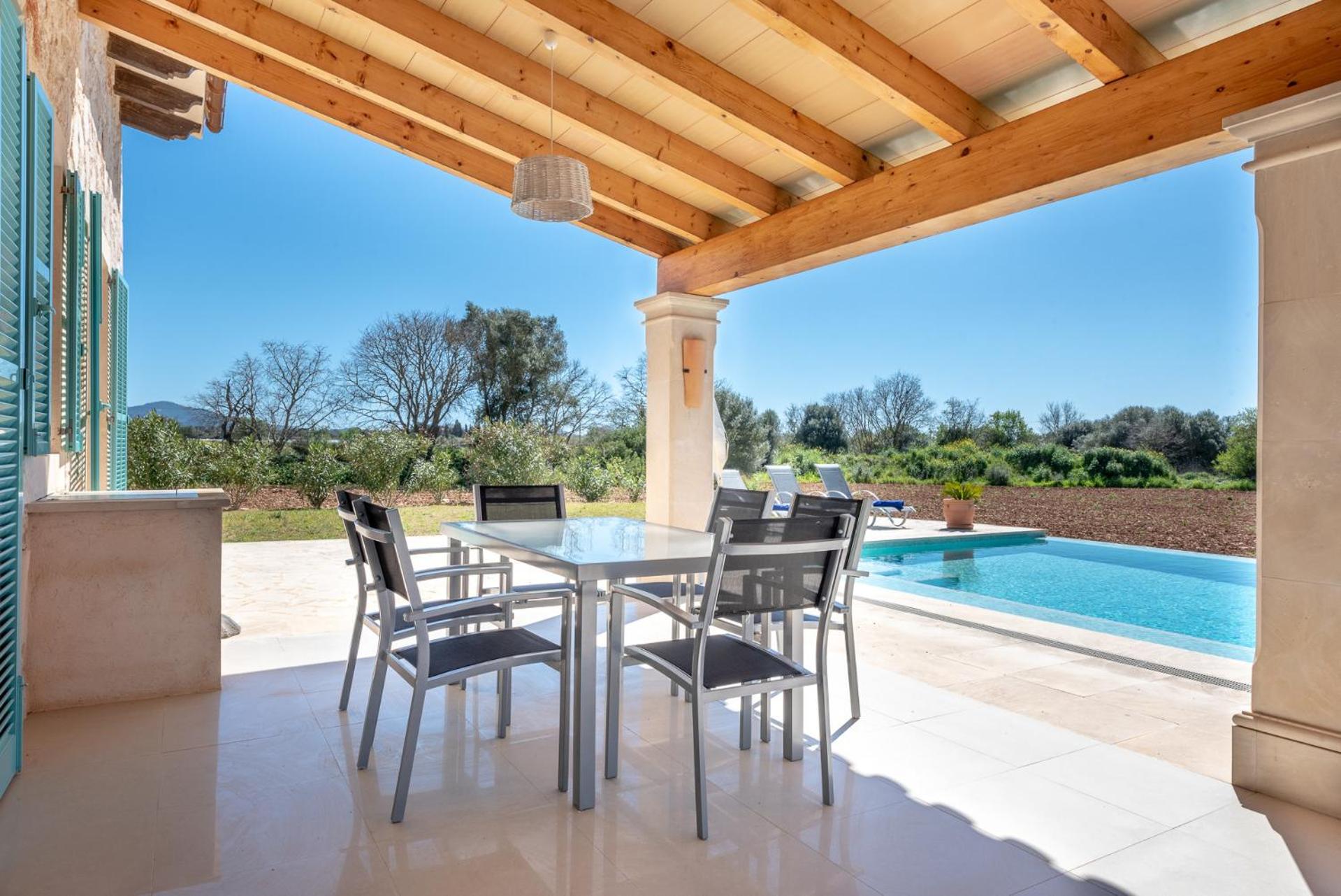 Three-Bedroom Villa photo 2