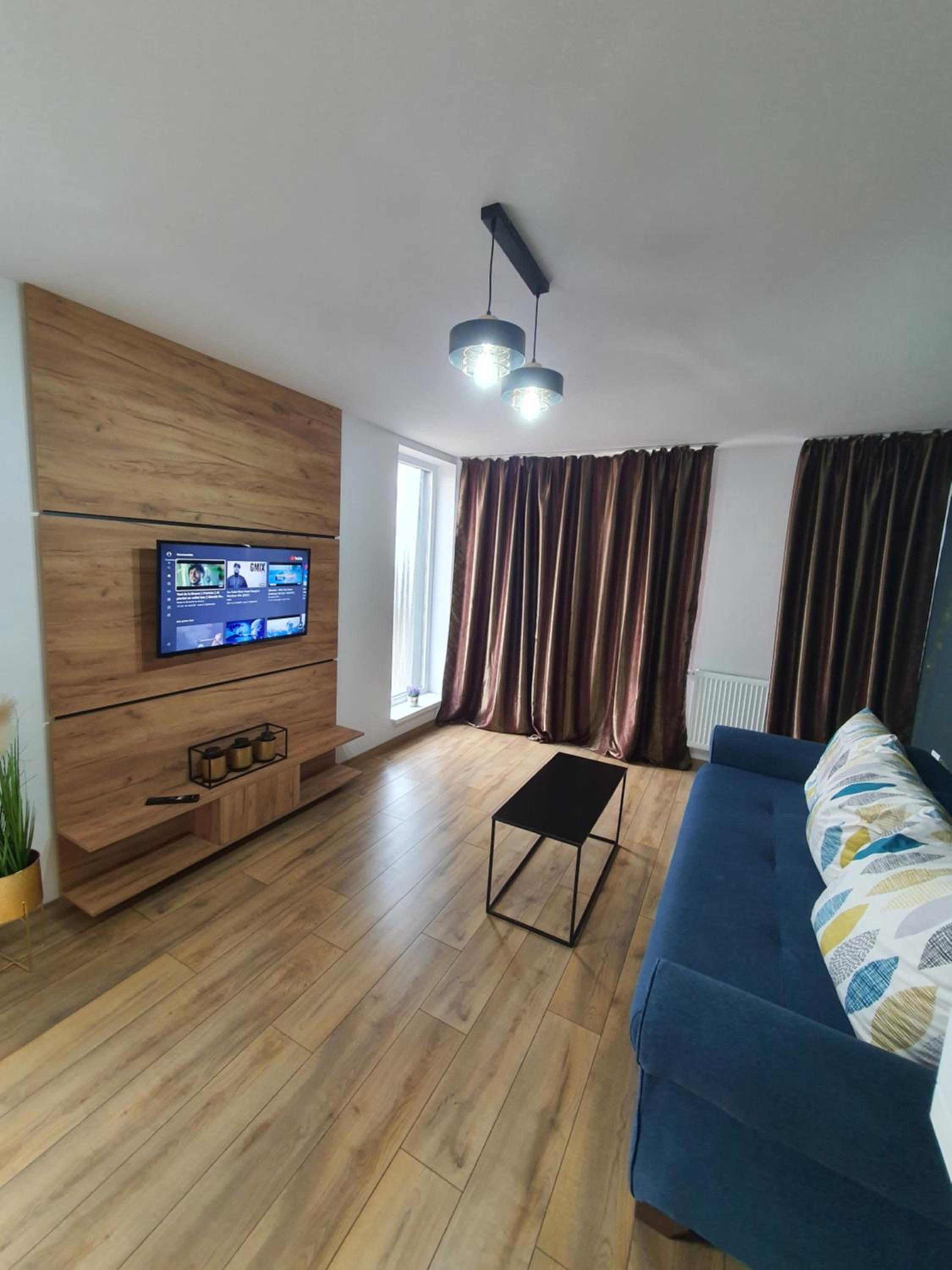 Deluxe Apartment - Photo 2