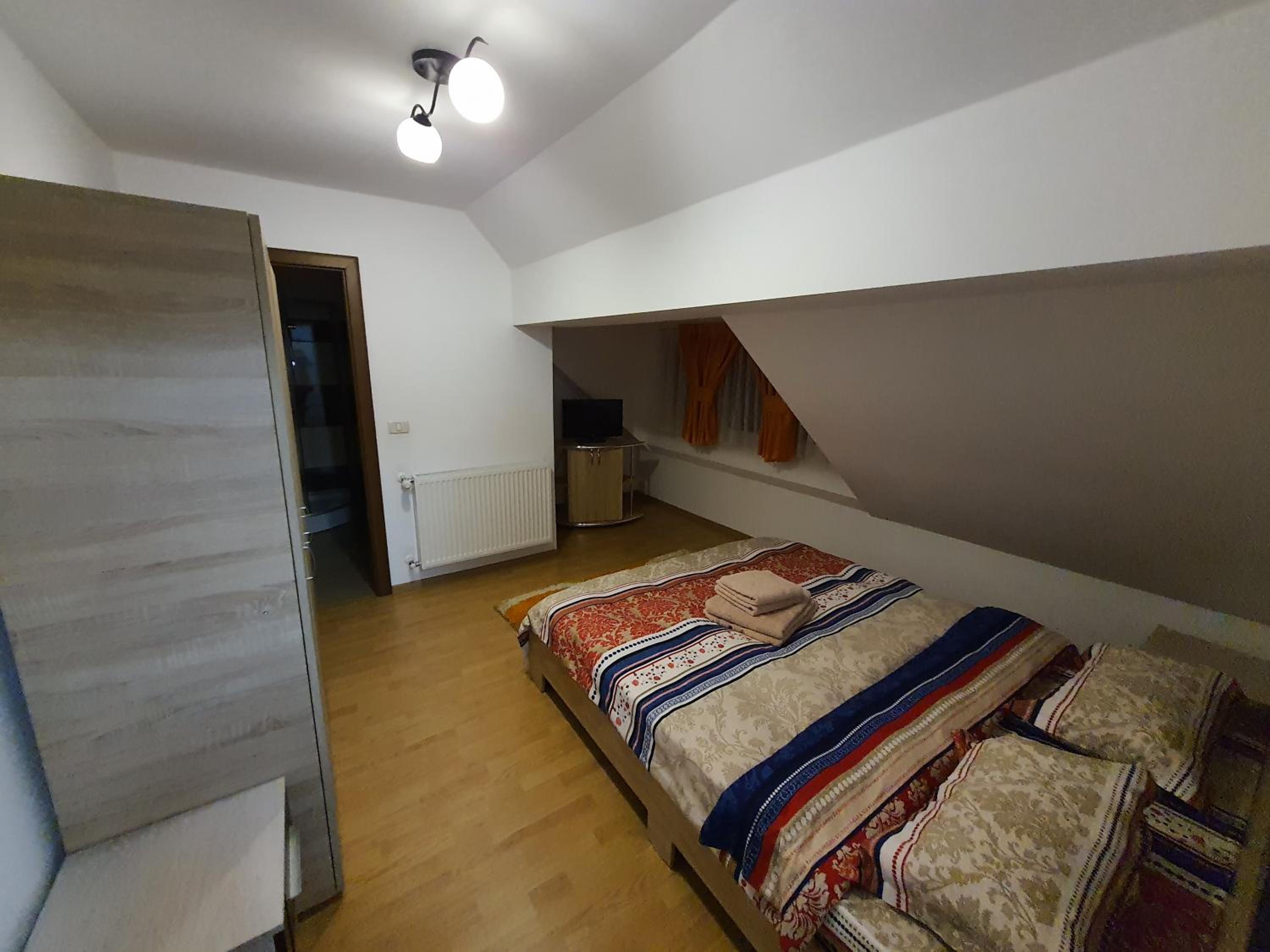 Double Room with Private Bathroom photo 2