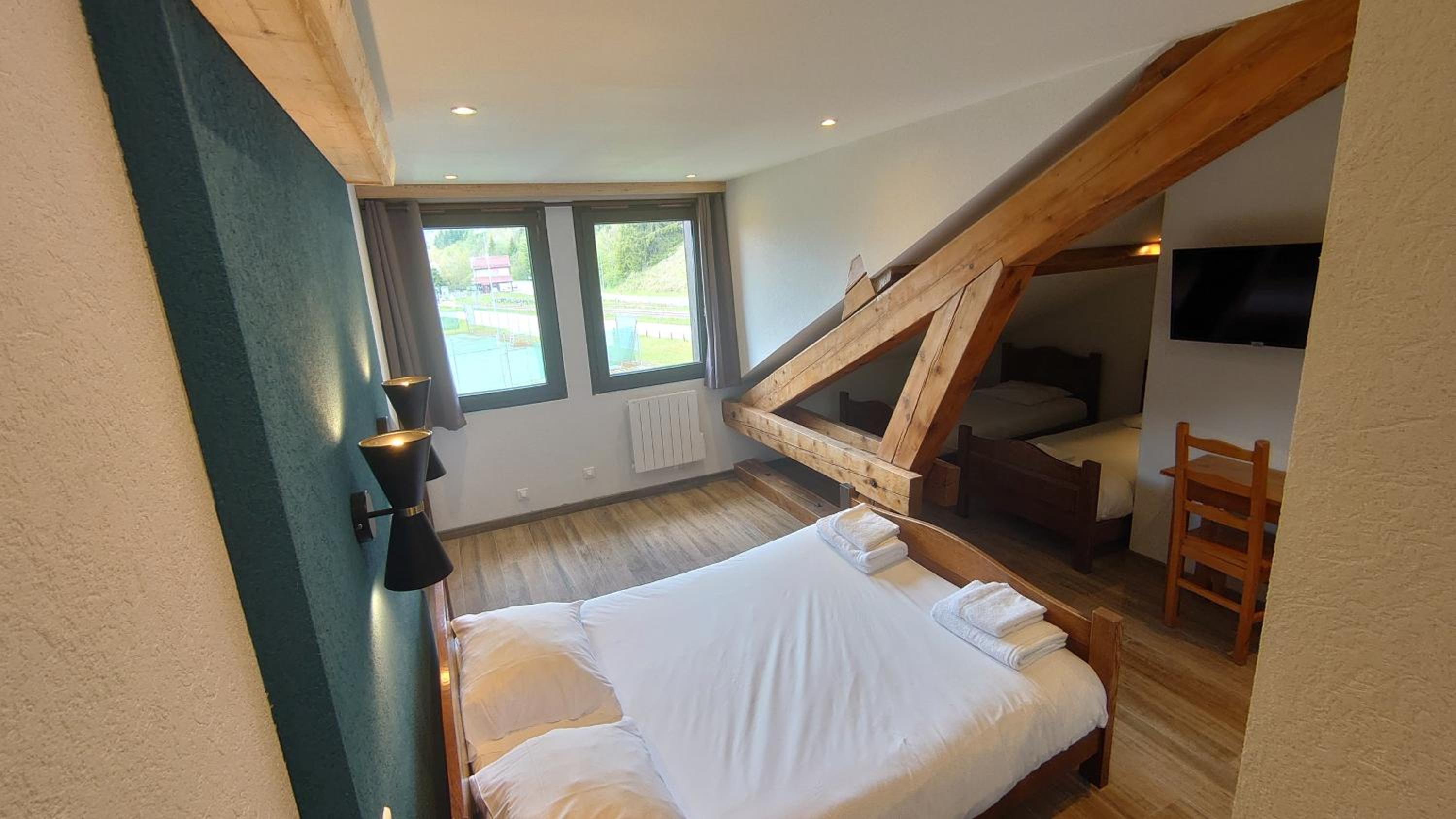Family Room with Private Bathroom - Photo 1