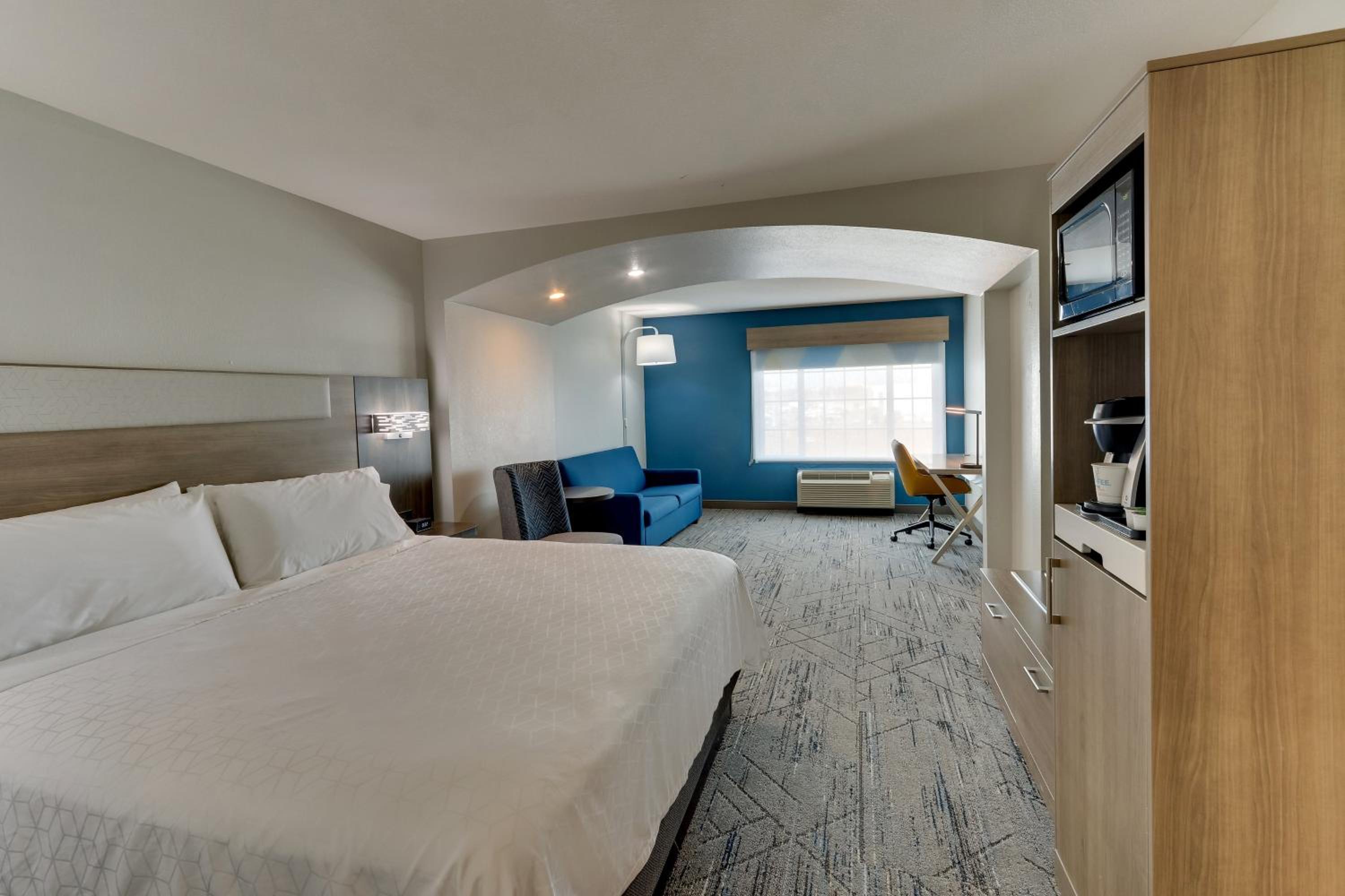 King Suite with Sofa Bed