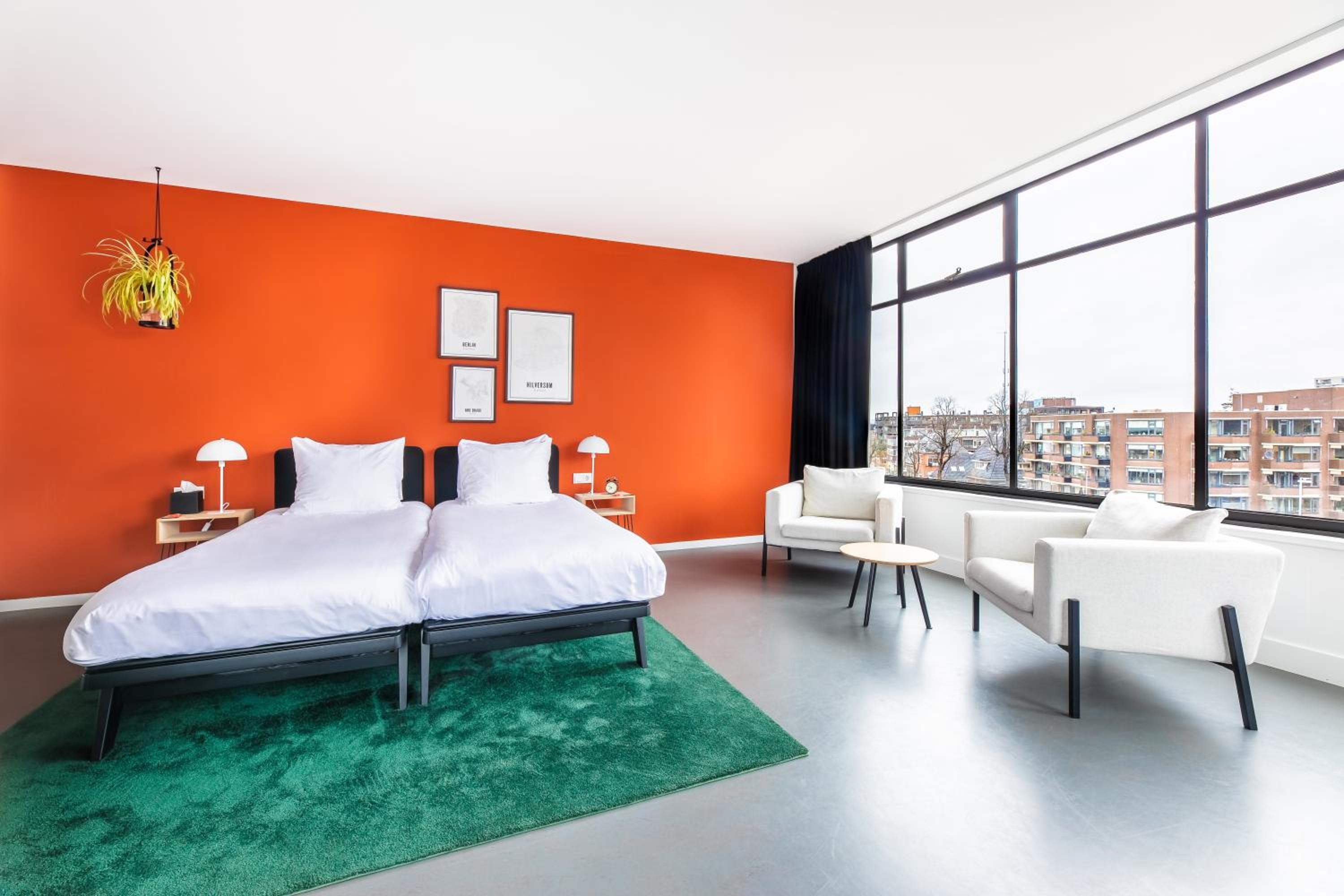 Superior Double or Twin Room with City View - Photo 4