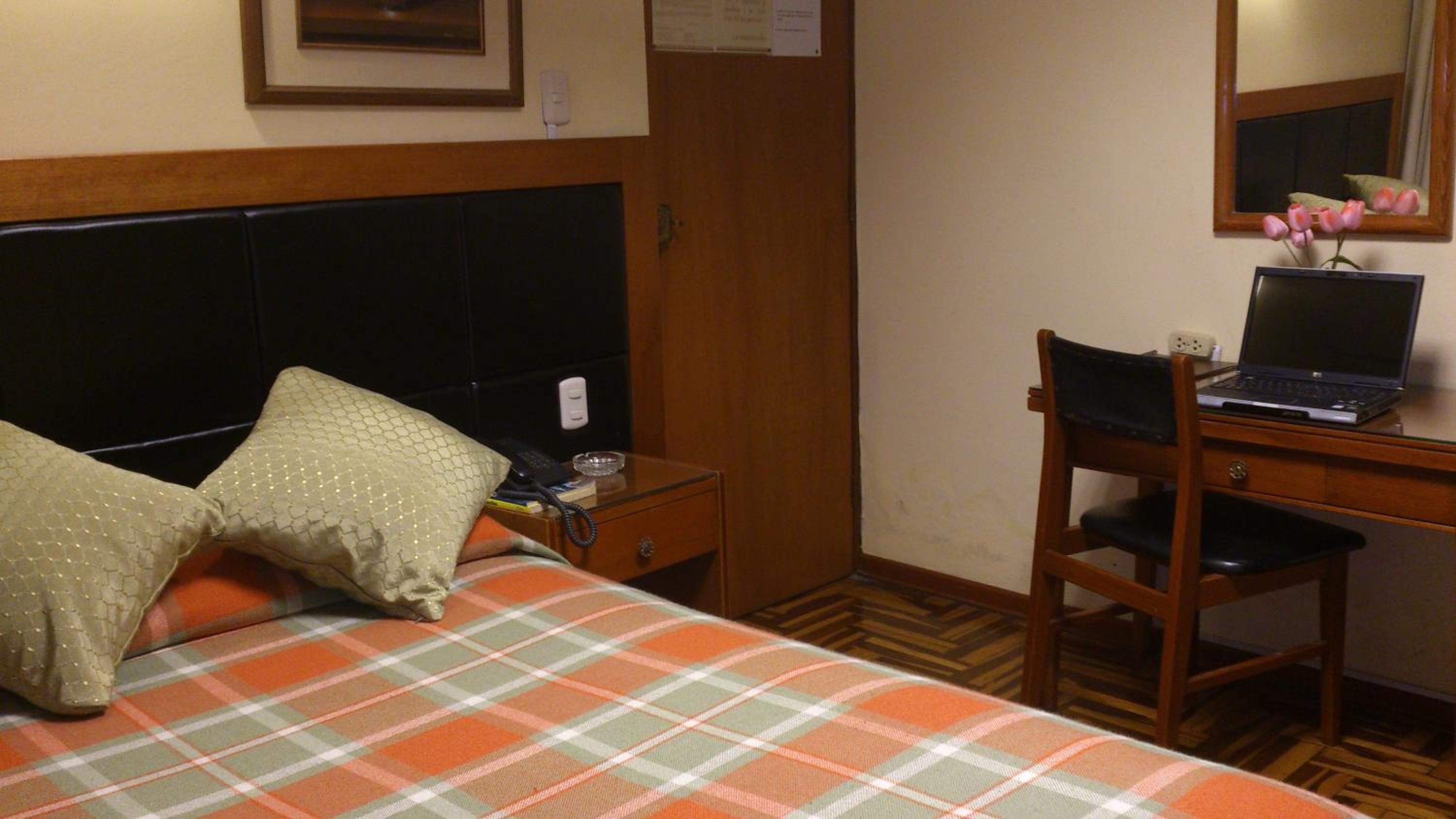 Double Room with Private Bathroom photo 1