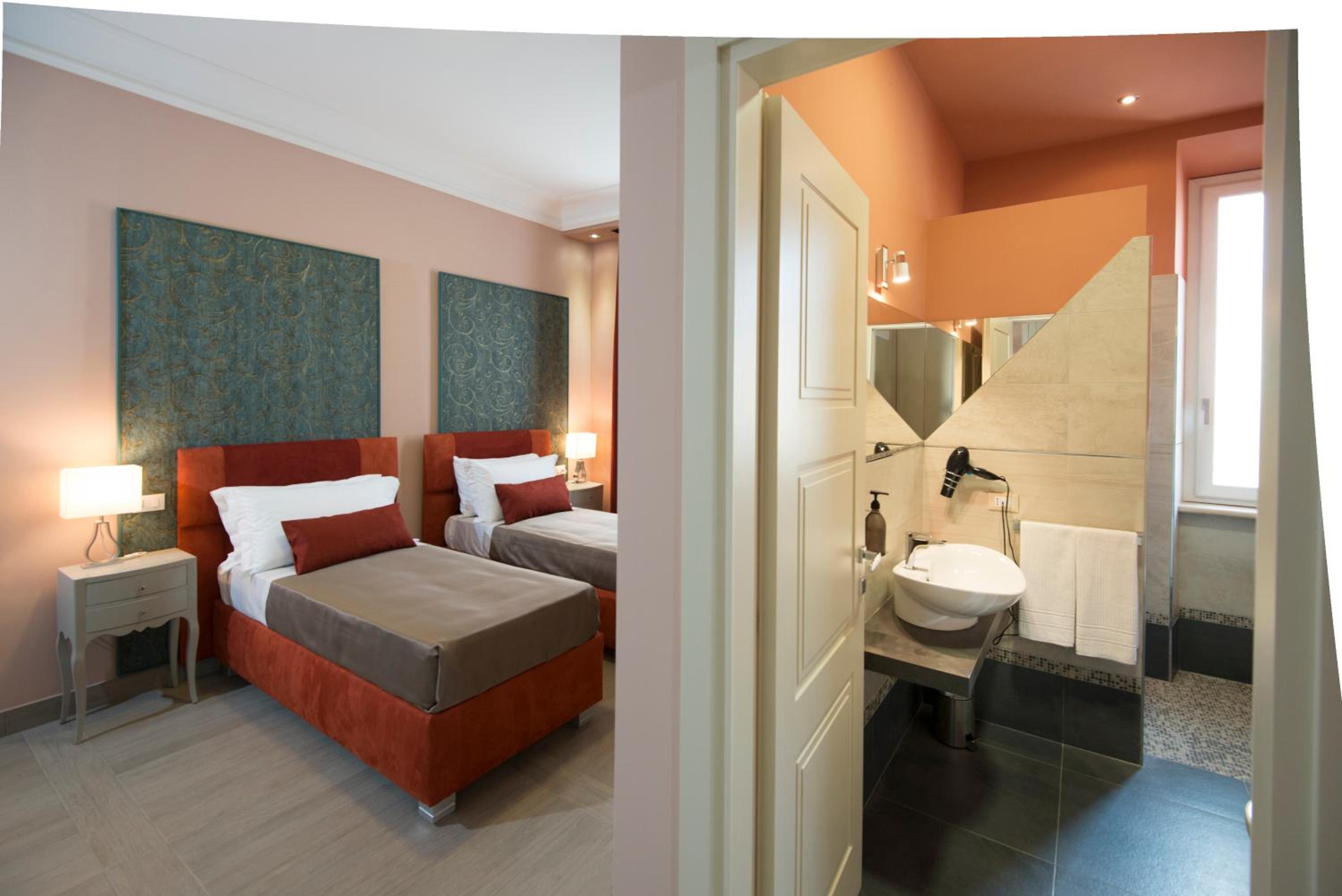 Budget Twin Room photo 3