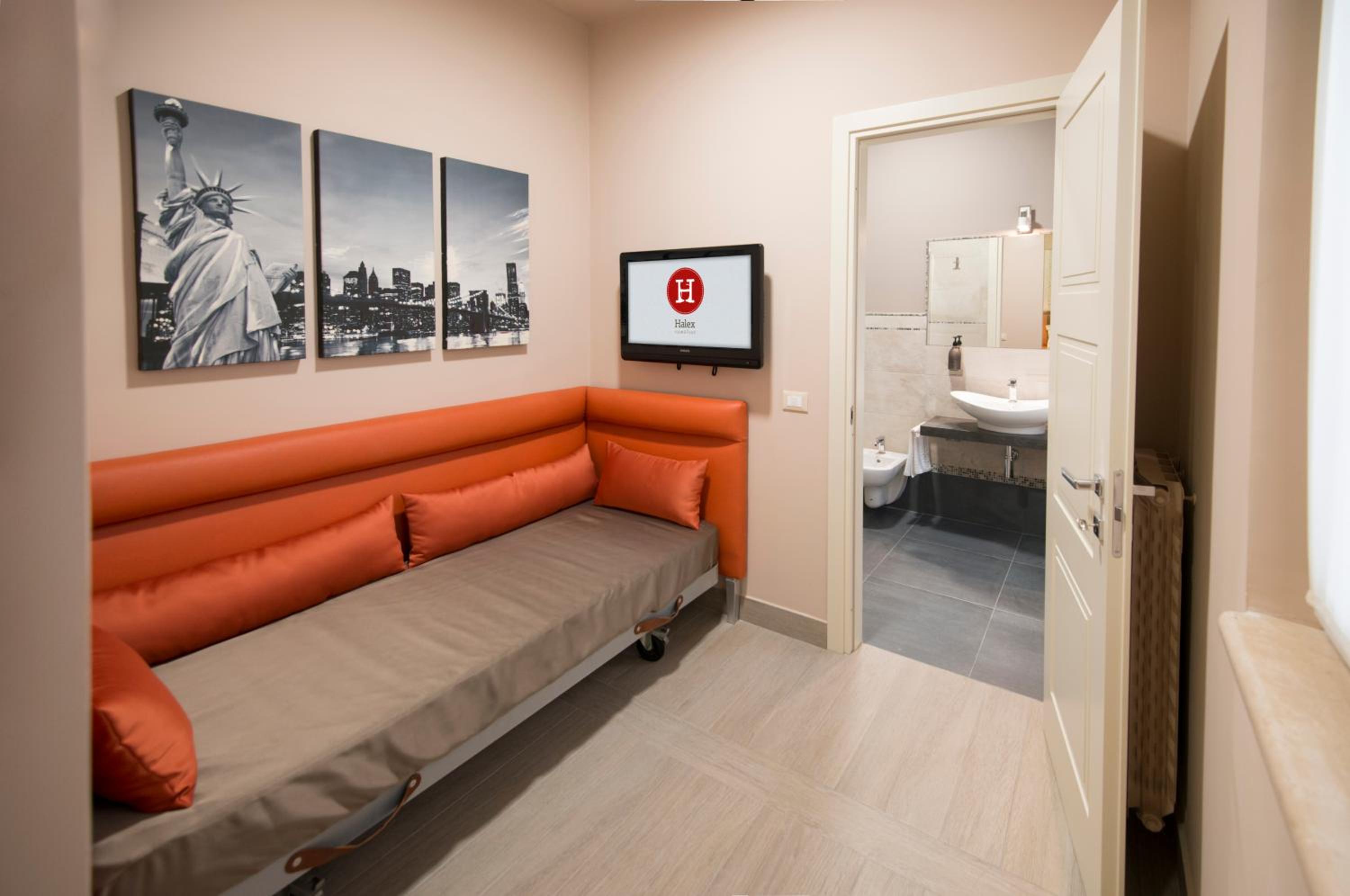 Comfort Triple Room with Shower - Photo 3