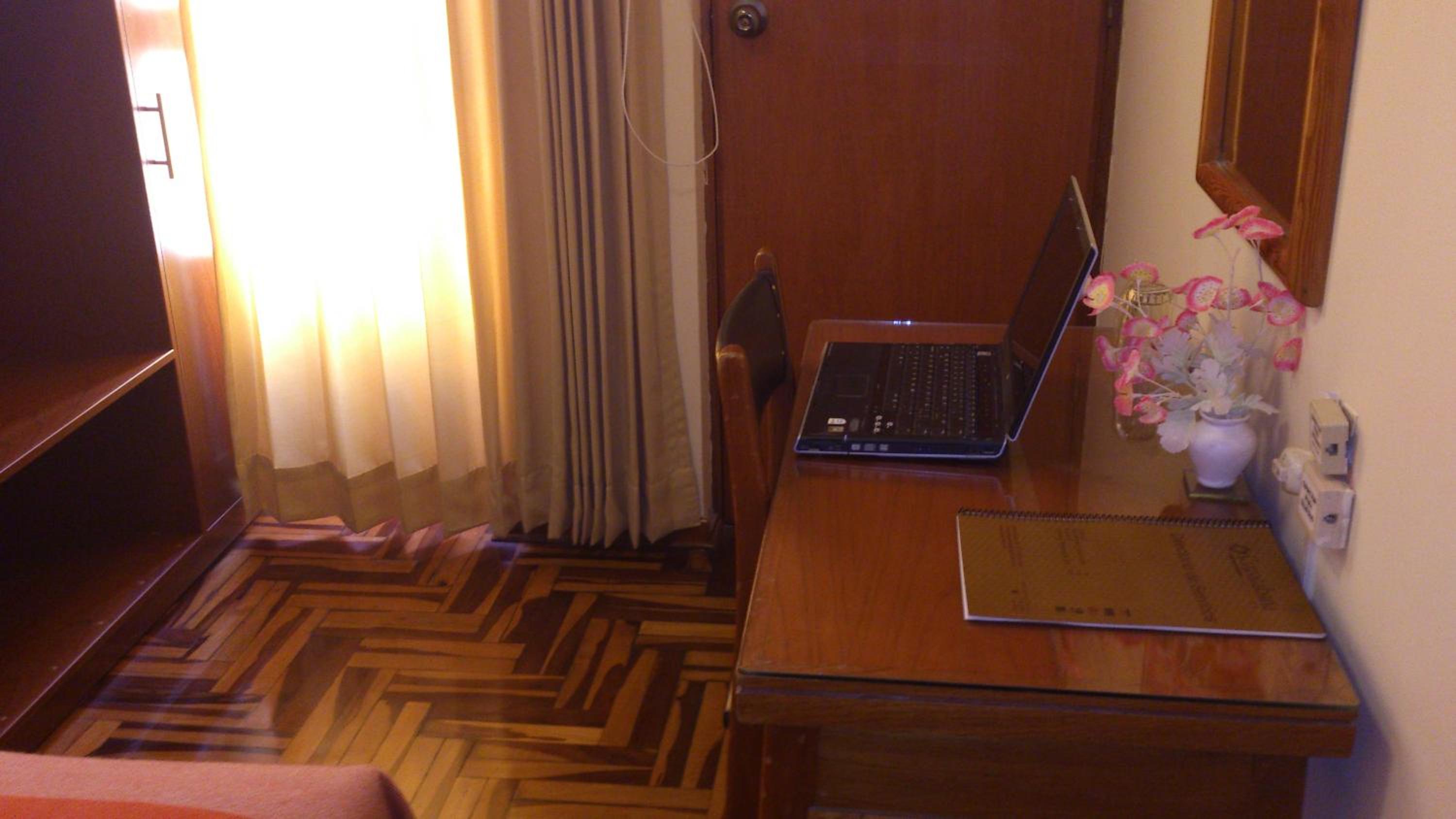 Twin Room with Bathroom photo 2