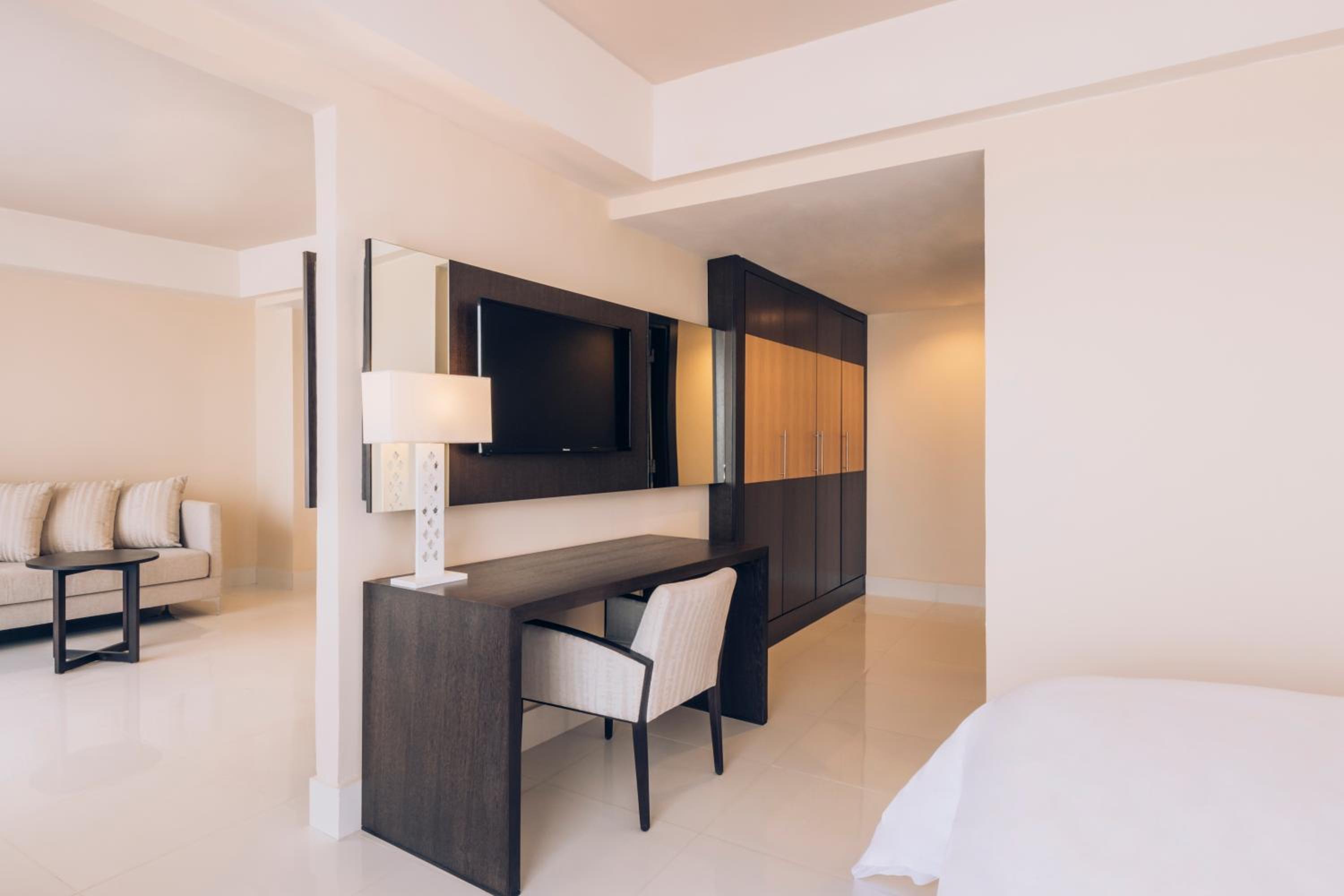Junior Suite with Sea View photo 3