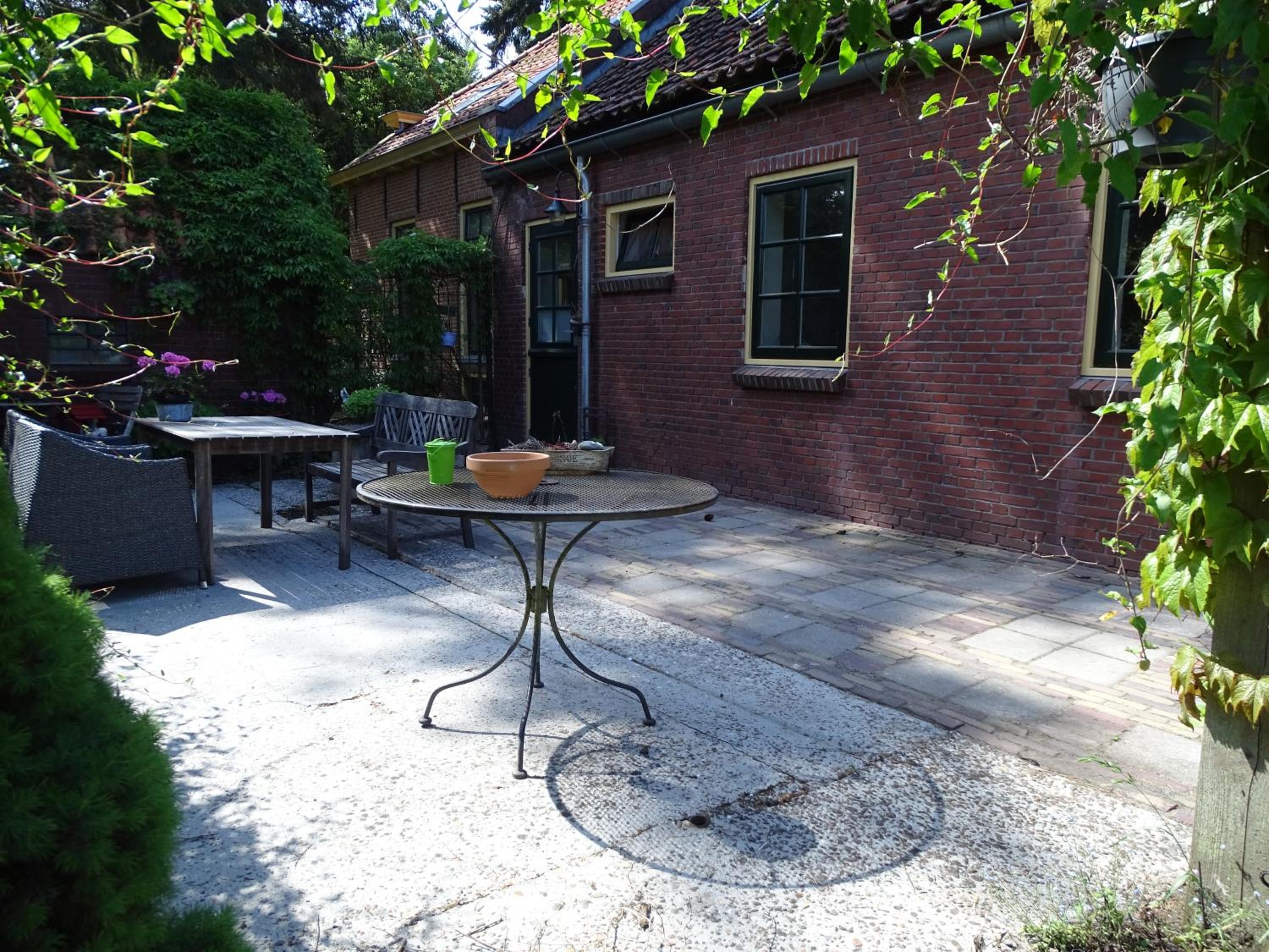 Apartment - Ground Floor - Photo 2