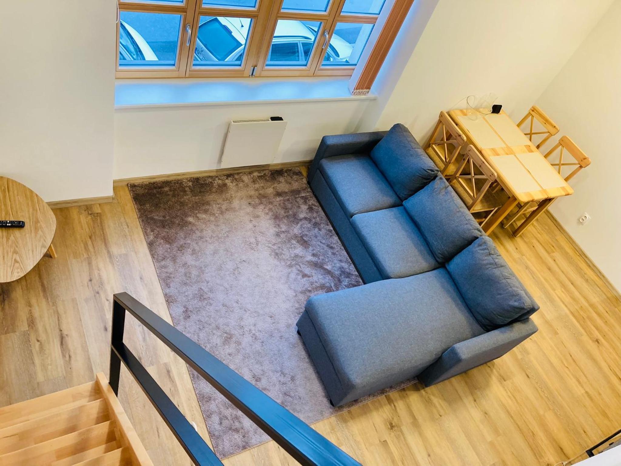 Studio - Split Level - Photo 6