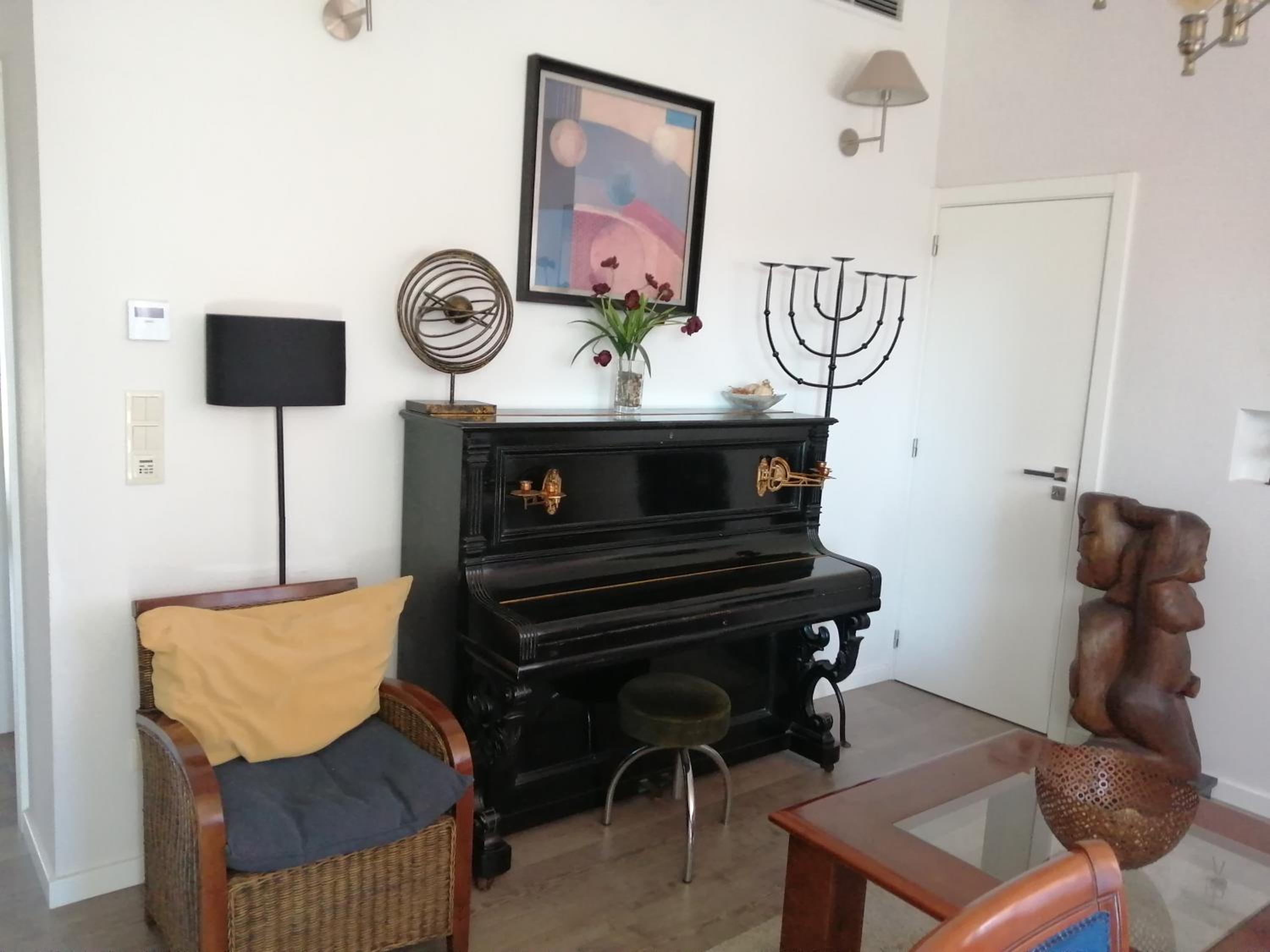 Apartment - Photo 47