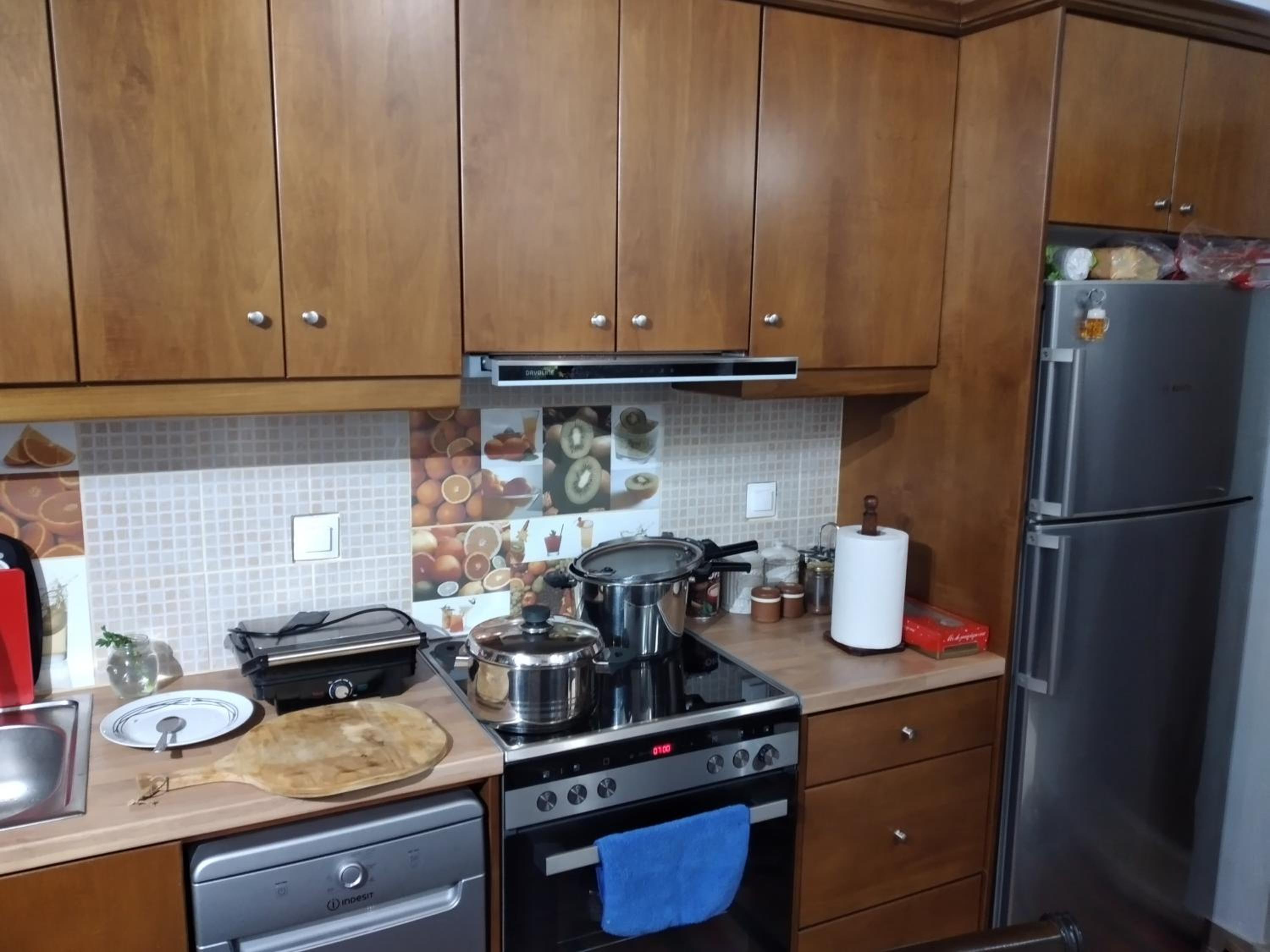 One-Bedroom House - Photo 2
