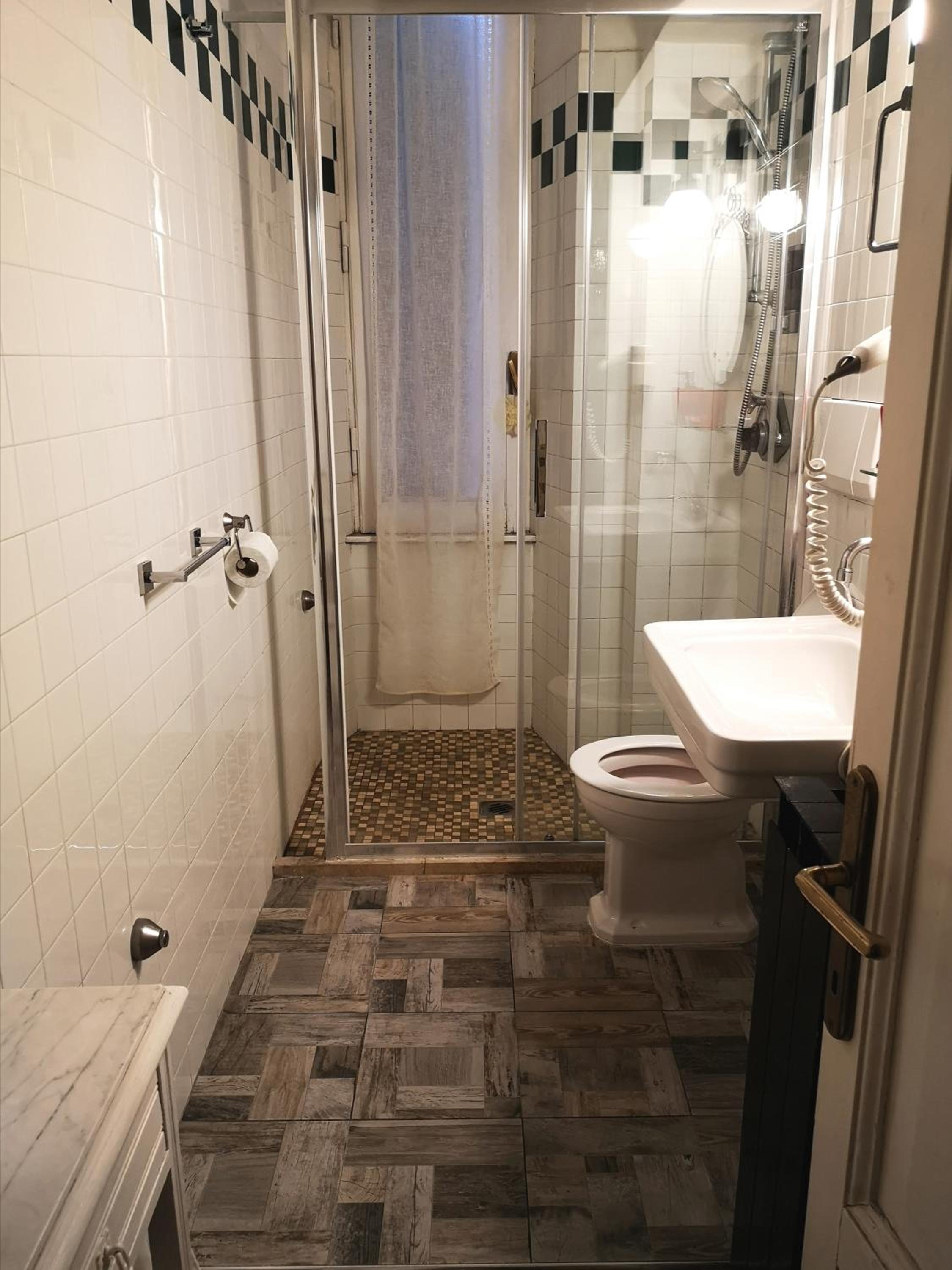 Double Room with Private External Bathroom photo 3