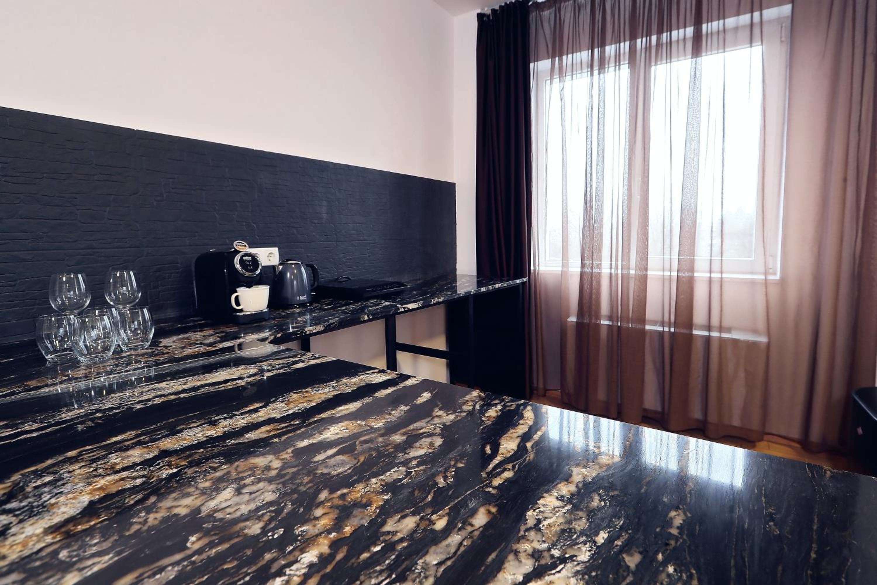 Business Apartment - Photo 20
