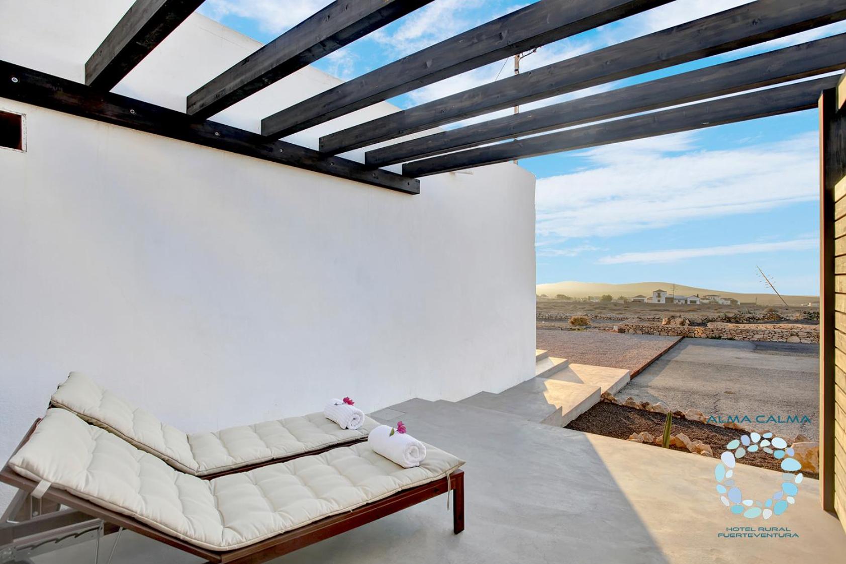 Deluxe Double Room with Sea View photo 3