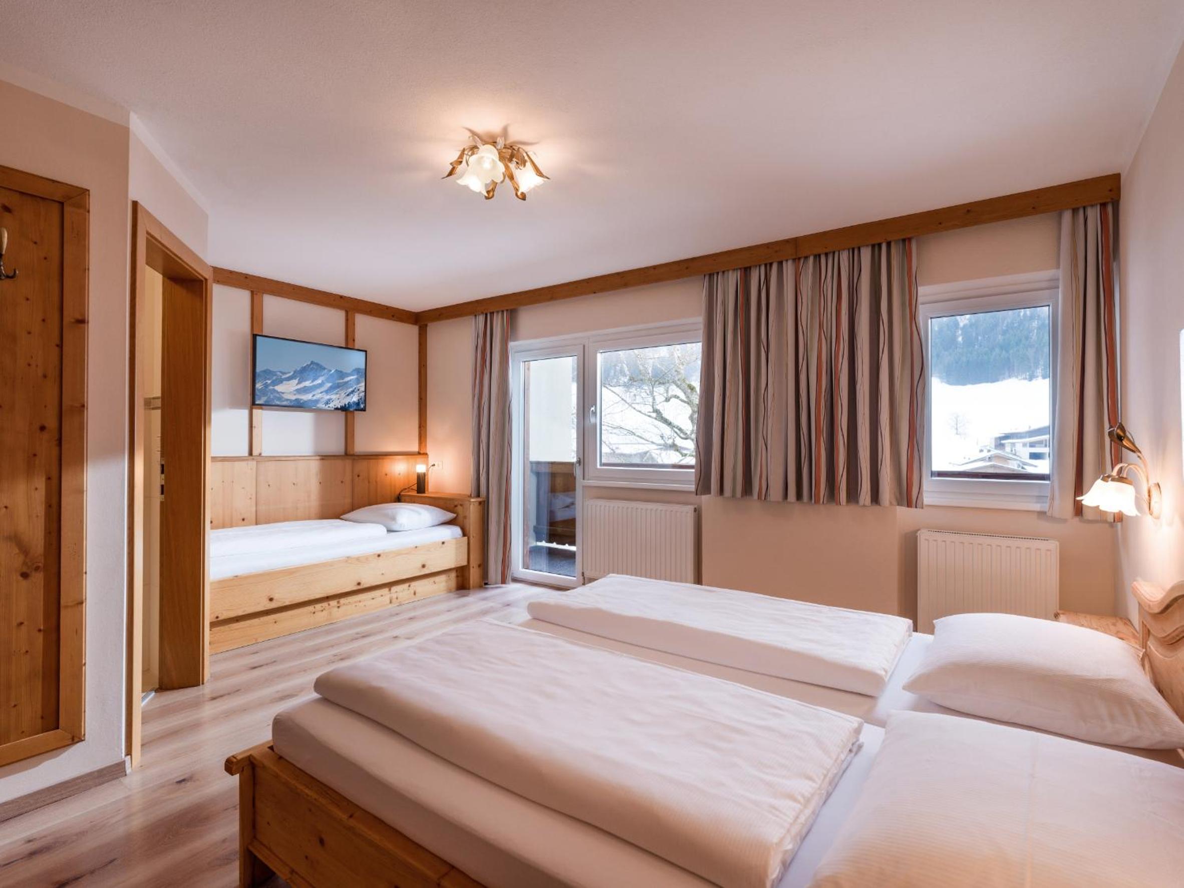 Two-Bedroom Apartment with Mountain View photo 1
