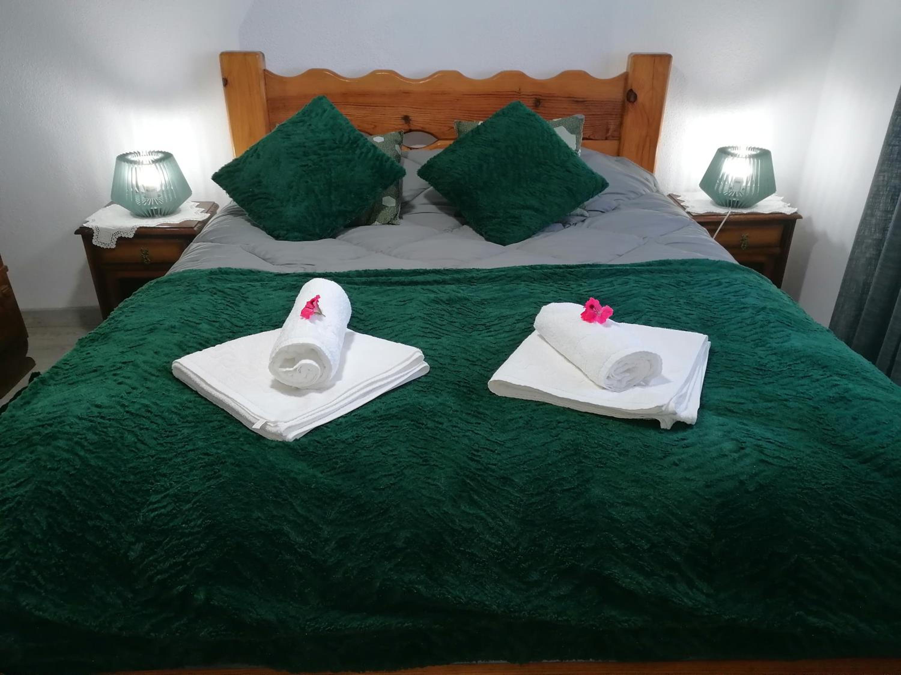 Three-Bedroom House - Photo 37