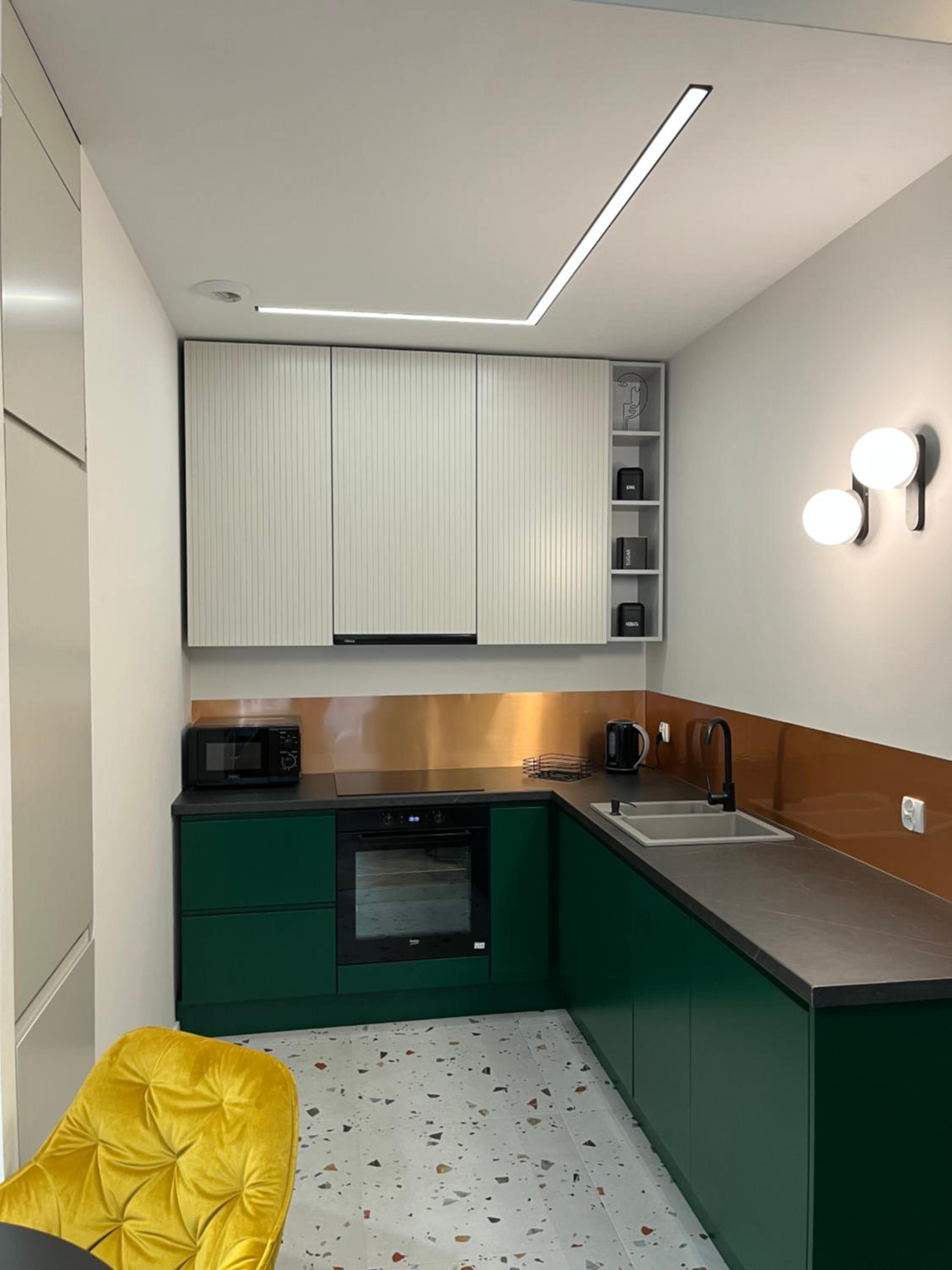 One-Bedroom Apartment - Photo 1