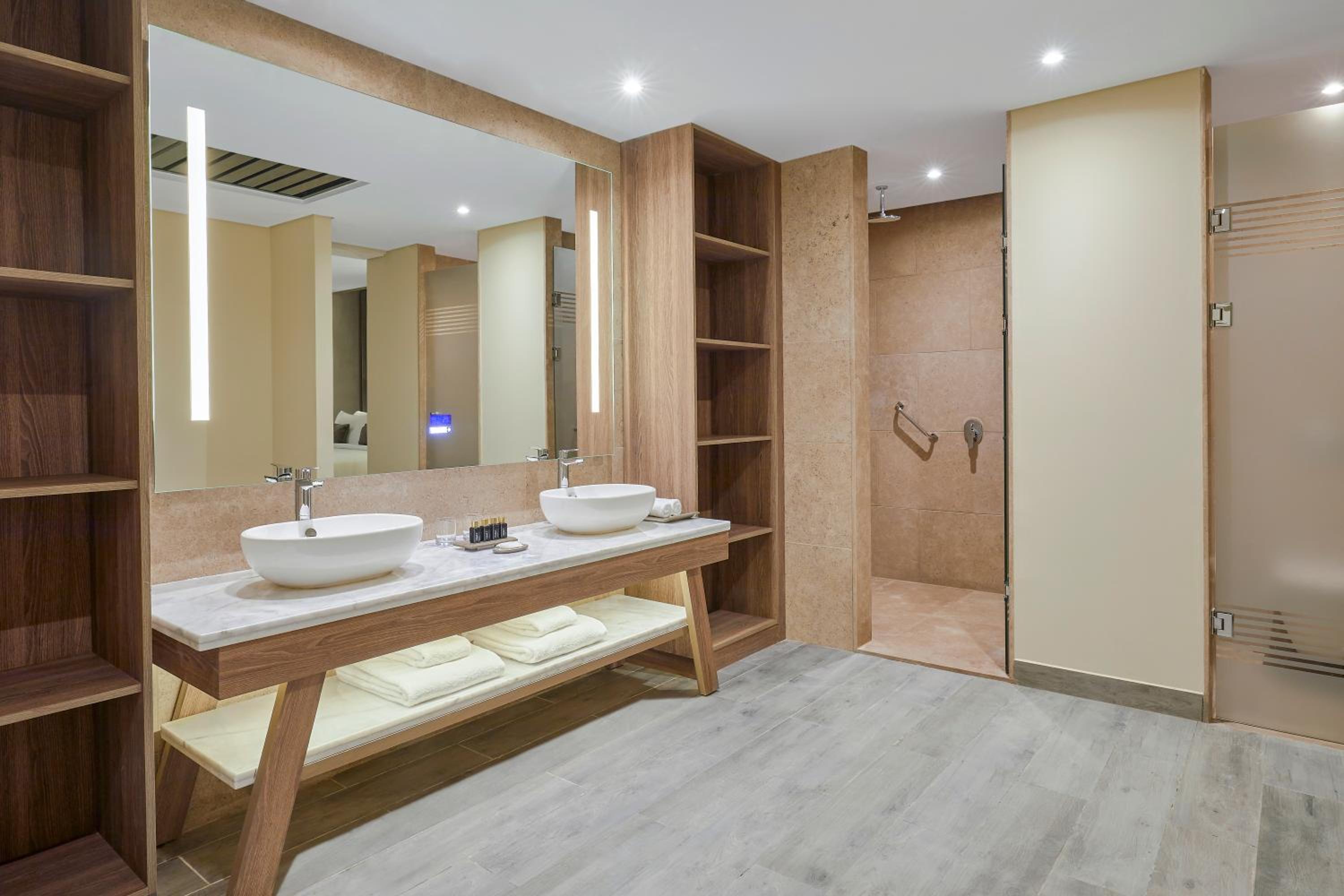 Family King Suite