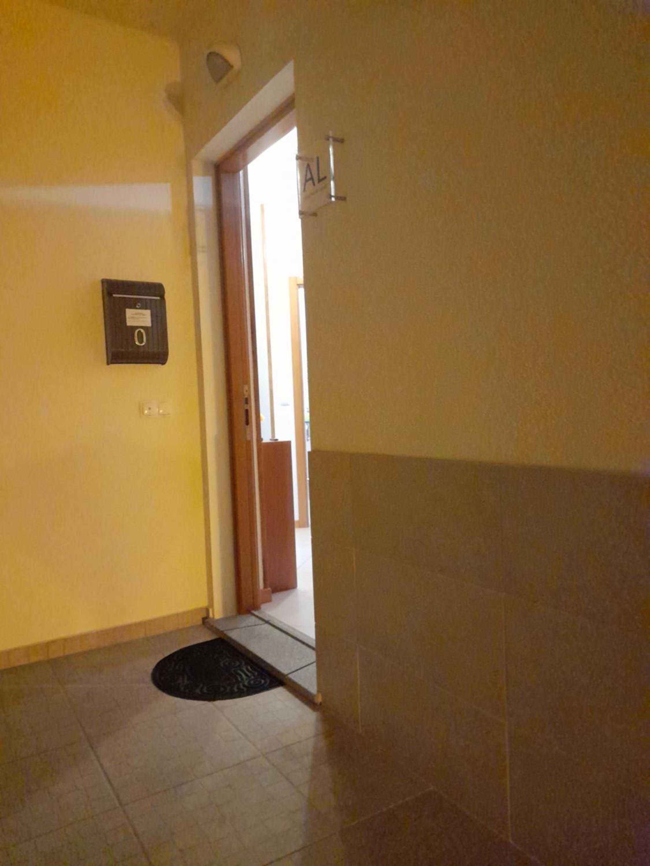 Apartment - Photo 17