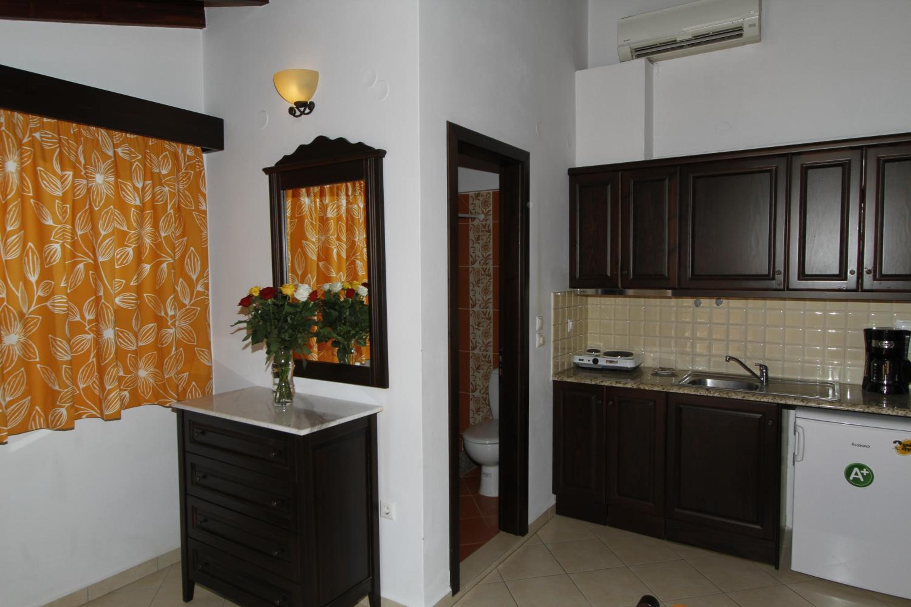 One-Bedroom Apartment (2 Adults) - Photo 7