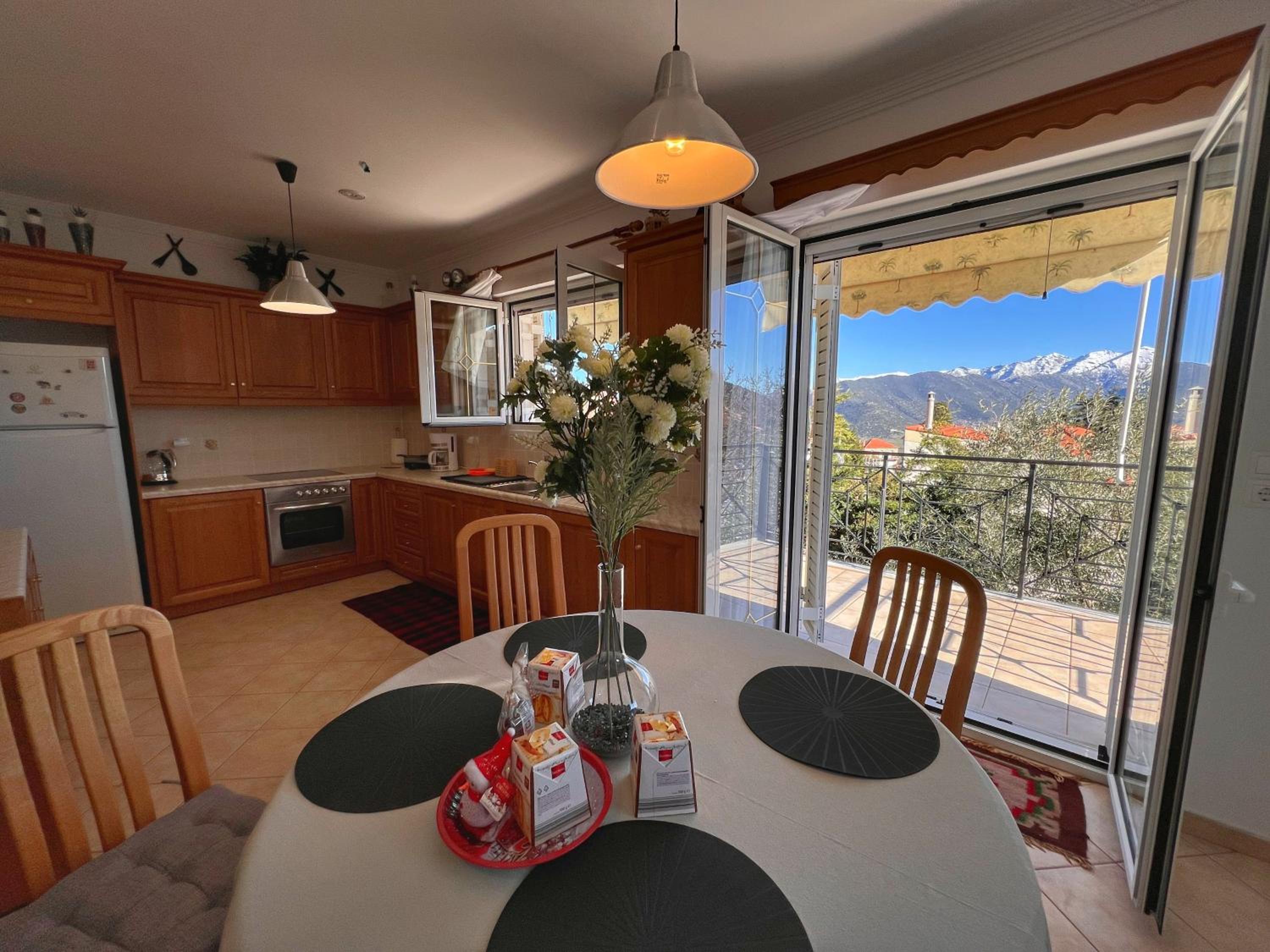 Three-Bedroom Apartment - Photo 9