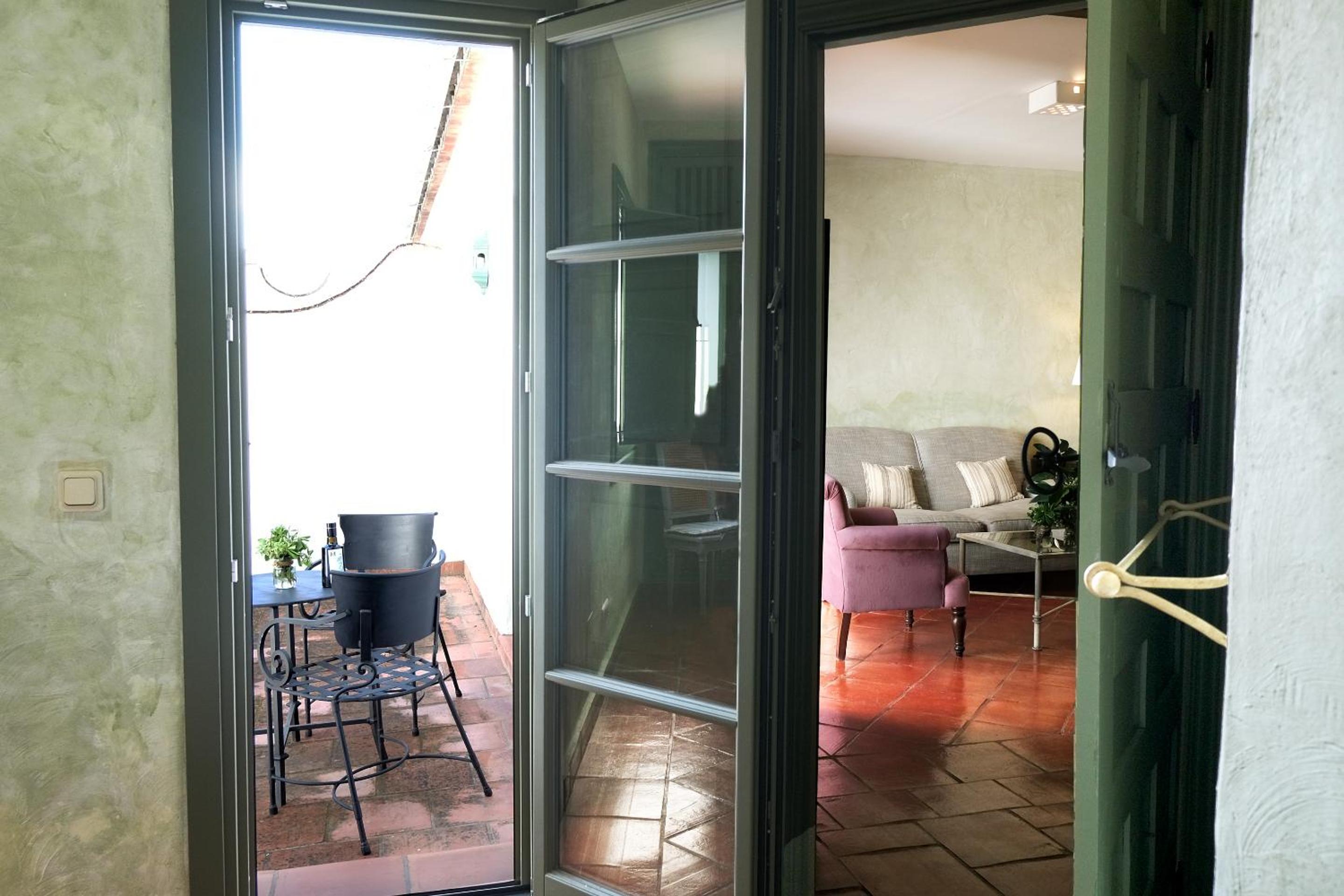 Junior Suite with Terrace - Photo 4