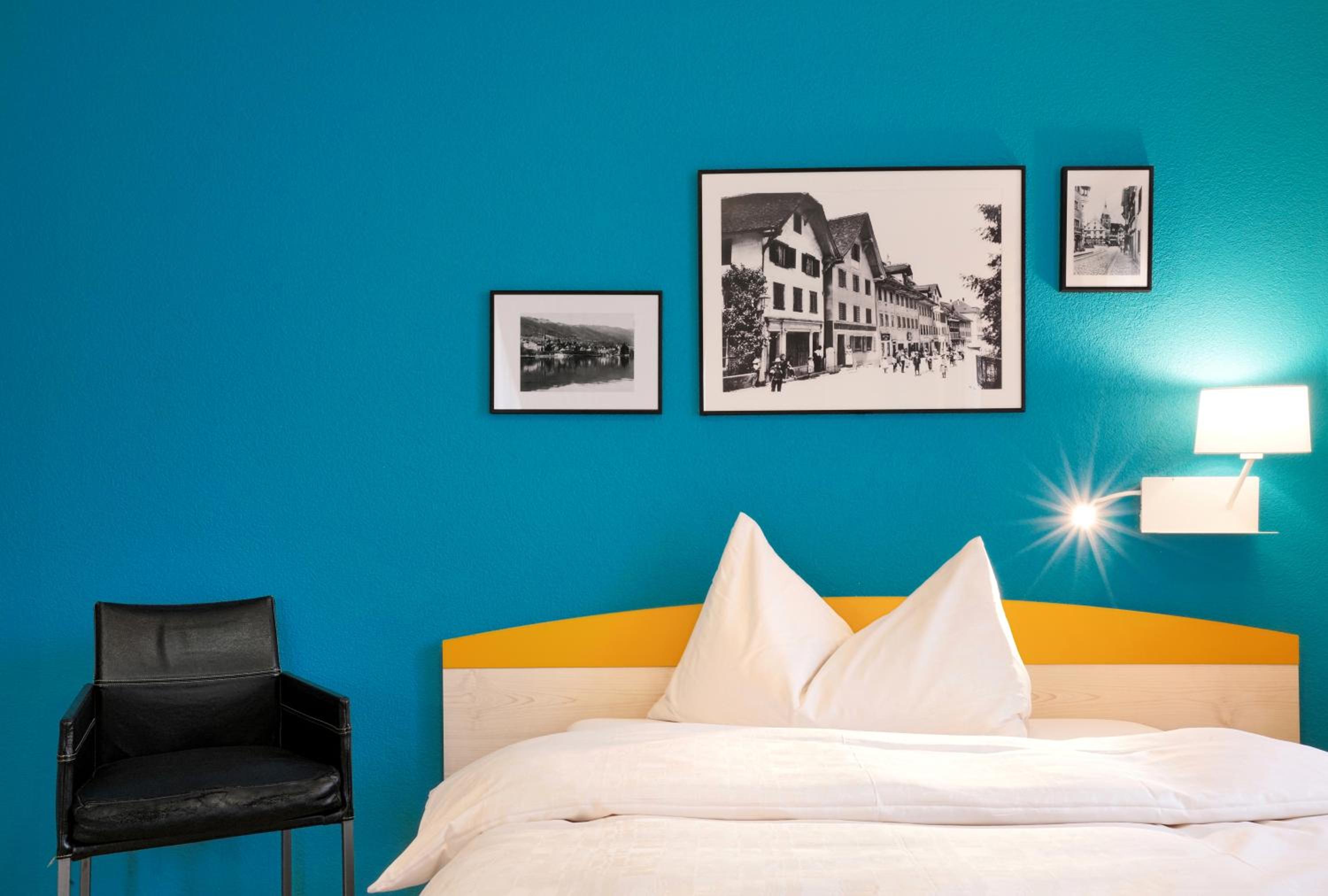 Queen Room photo 3
