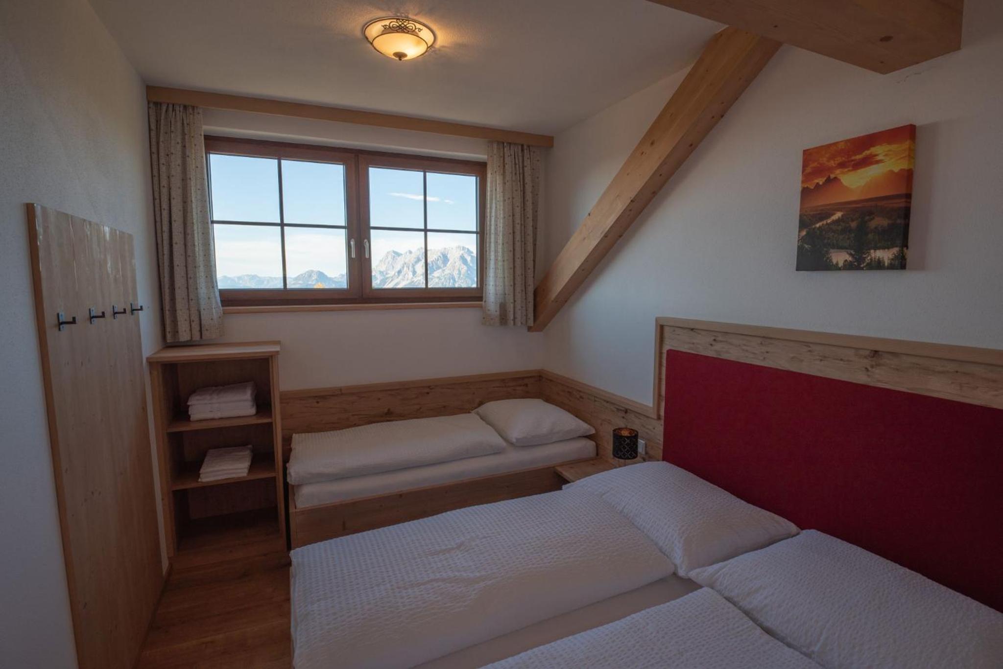 Apartment with Balcony photo 3