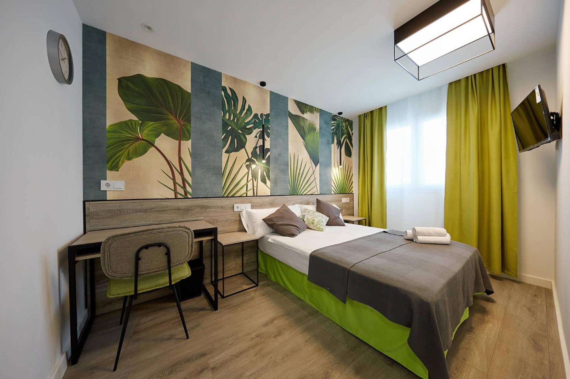 Double Room - Photo 6