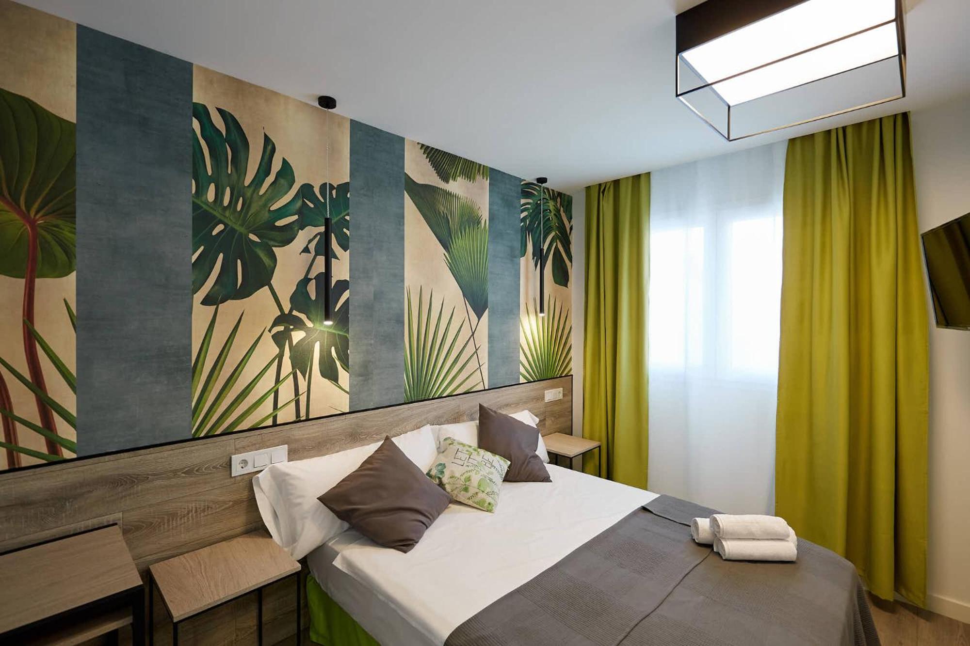 Double Room - Photo 7