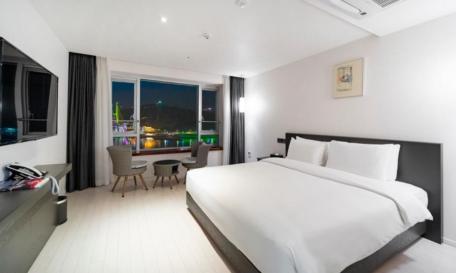 Haven Double Room With Ocean View and High Floor