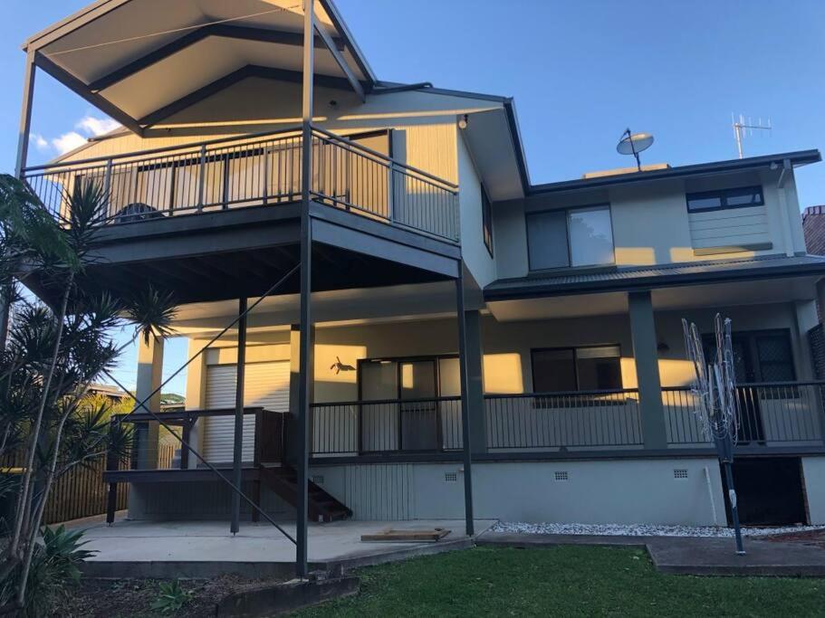 Four-Bedroom House photo 3