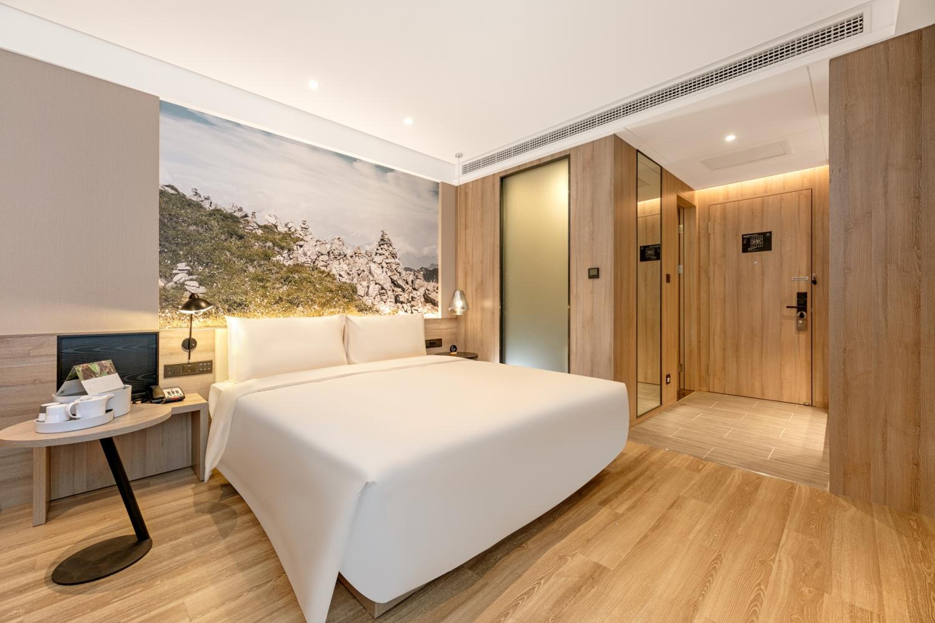 Single Room - Photo 2