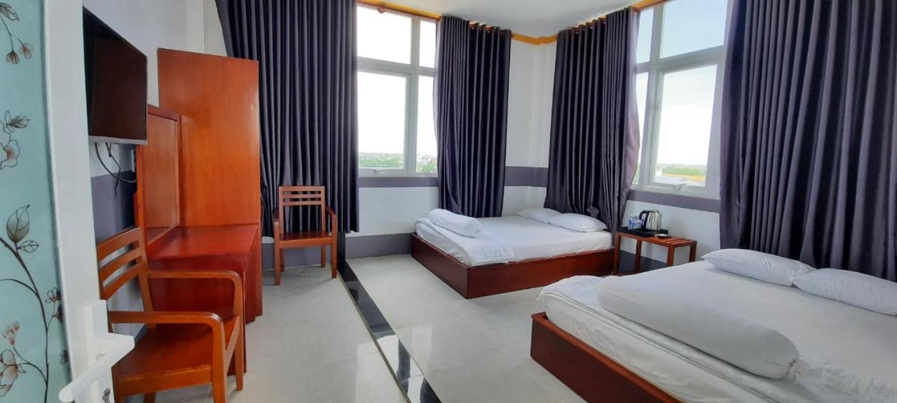 King Room with Two King Beds photo 1